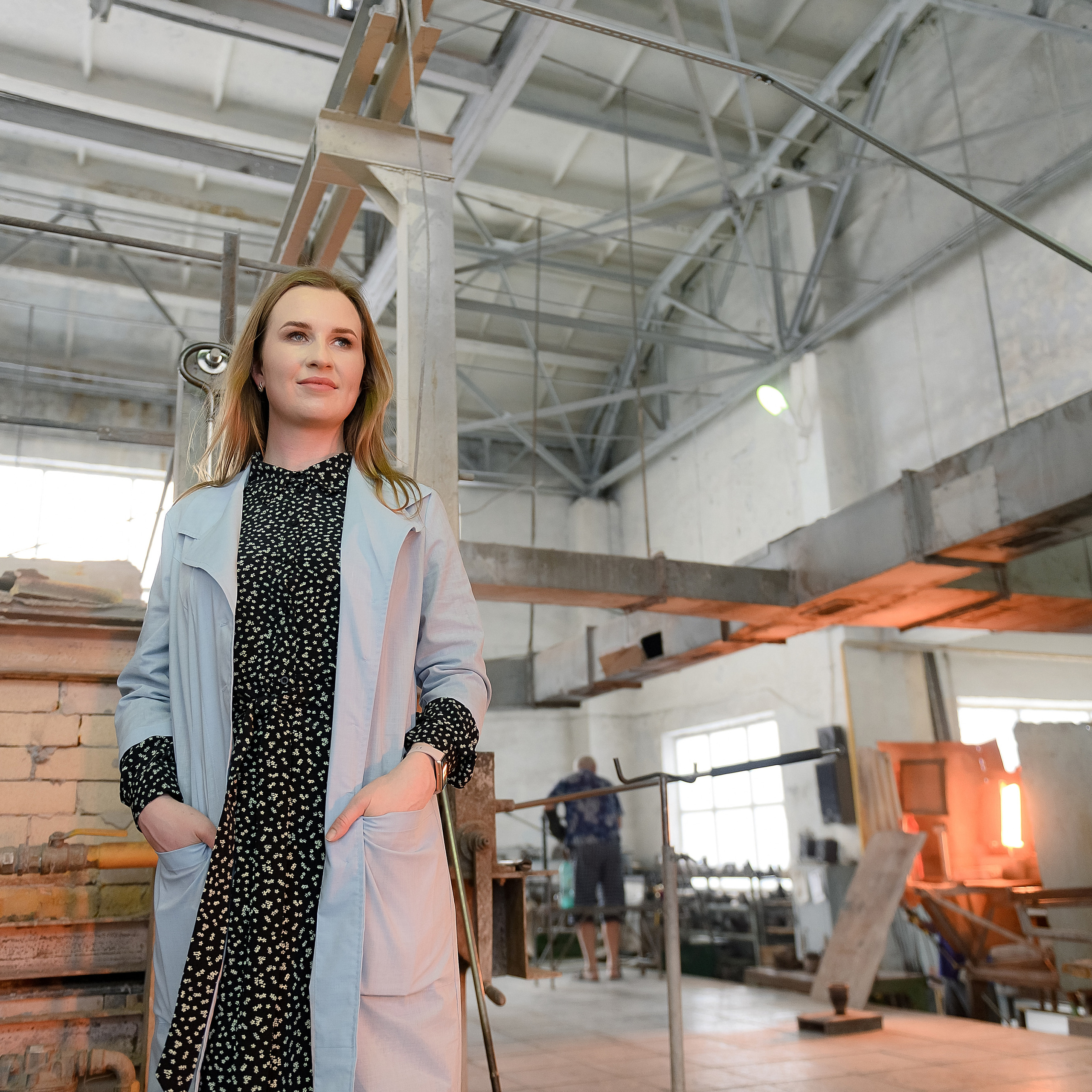 Художник Хрустального завода Наталья Любимова