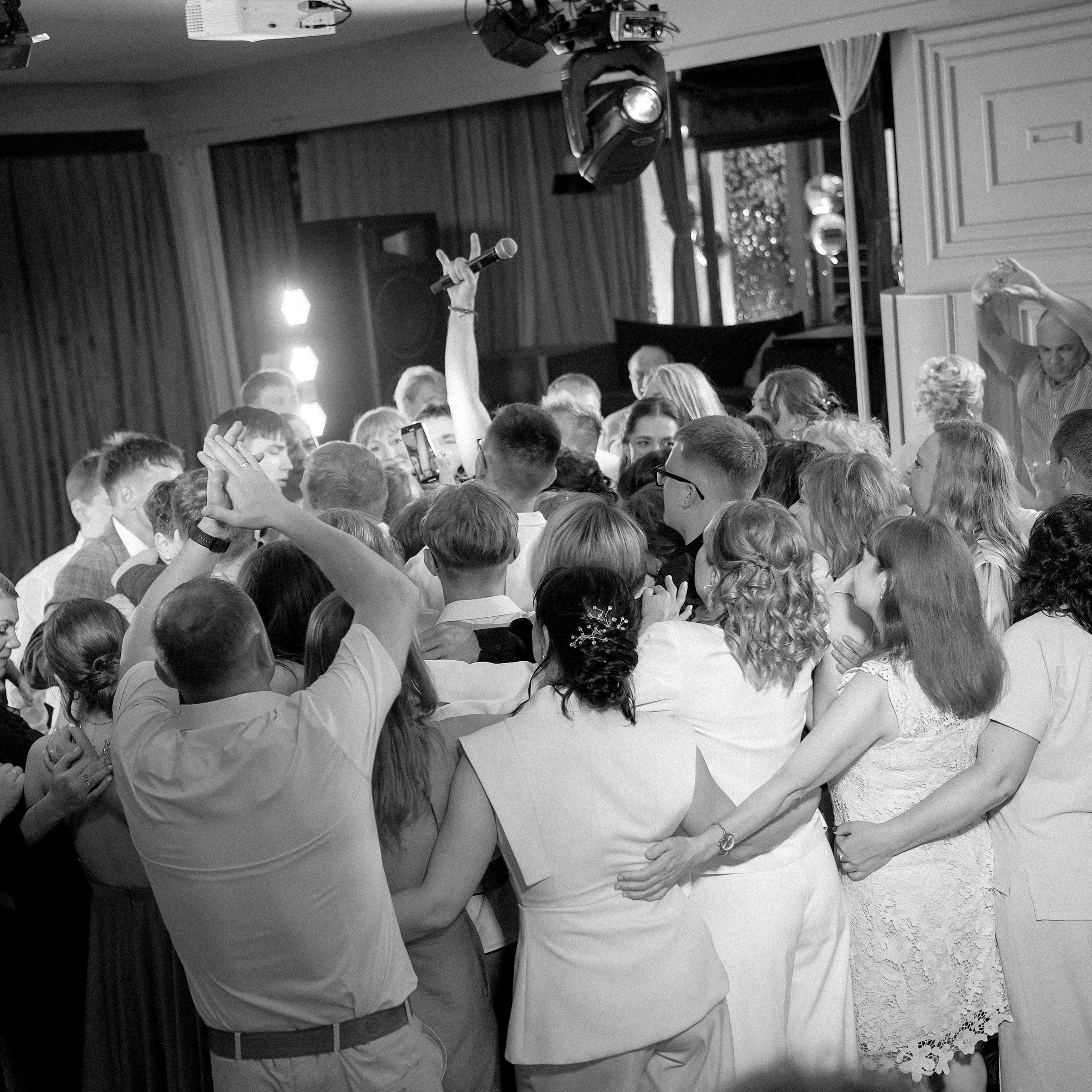 Отзывы о студии фотографии алисаальбумс. Forteens Выпускные альбомы в Нижнем Новгороде