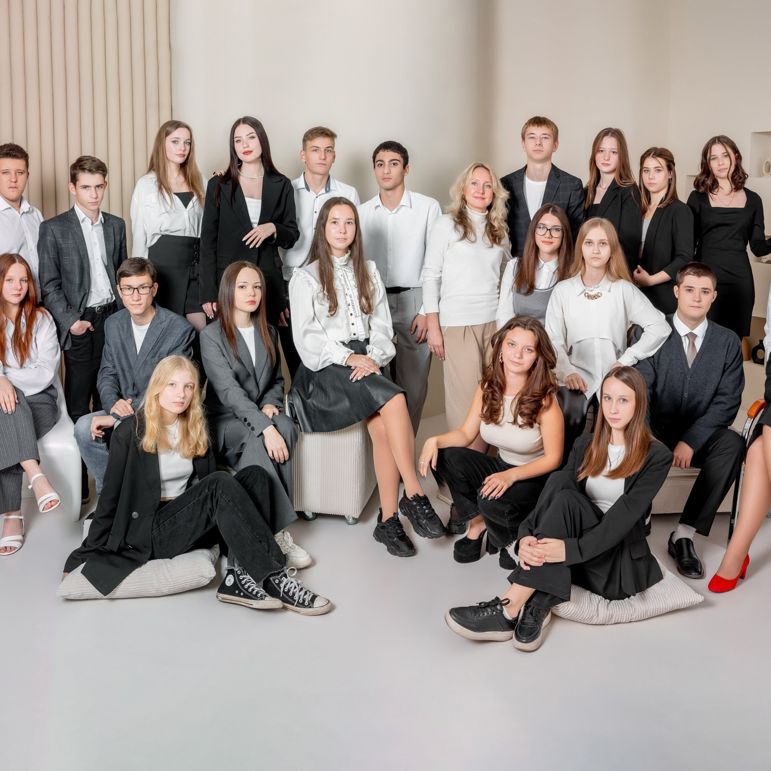 Отзывы о студии фотографии алисаальбумс. Forteens Выпускные альбомы в Нижнем Новгороде