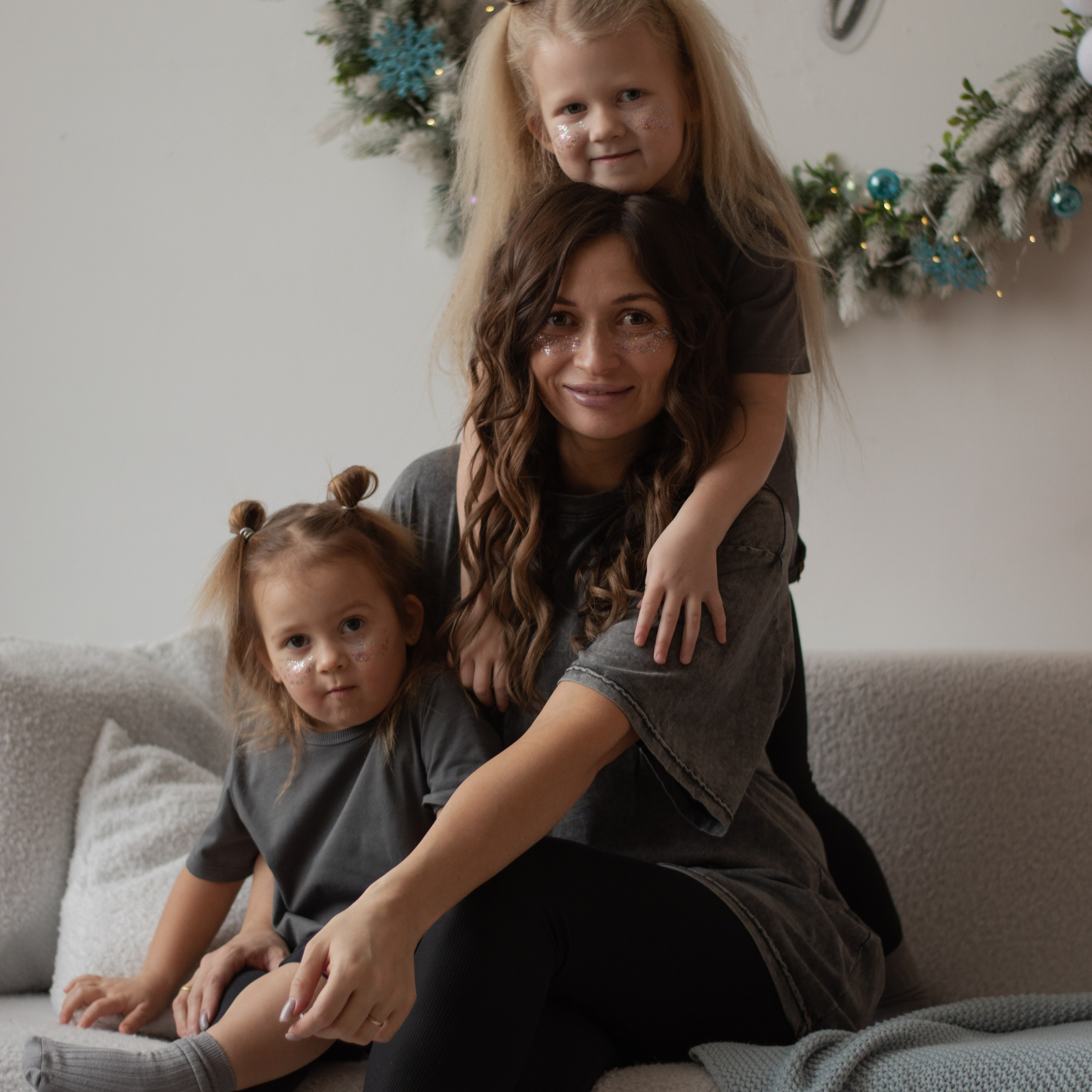 Ксения и прекрасные малышки Милана и Арина