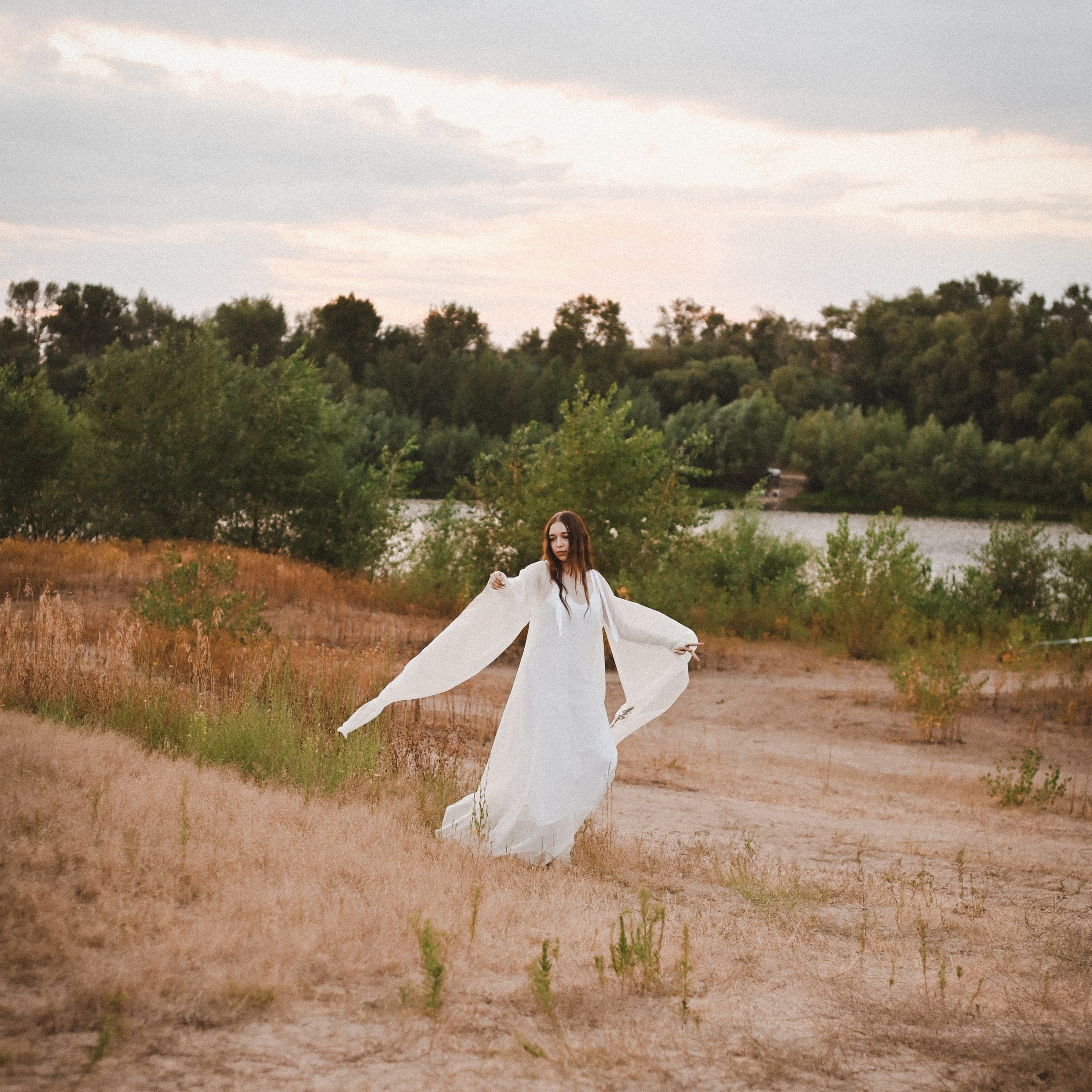 Съемка платьев на природе. Сохраню важные для тебя моменты