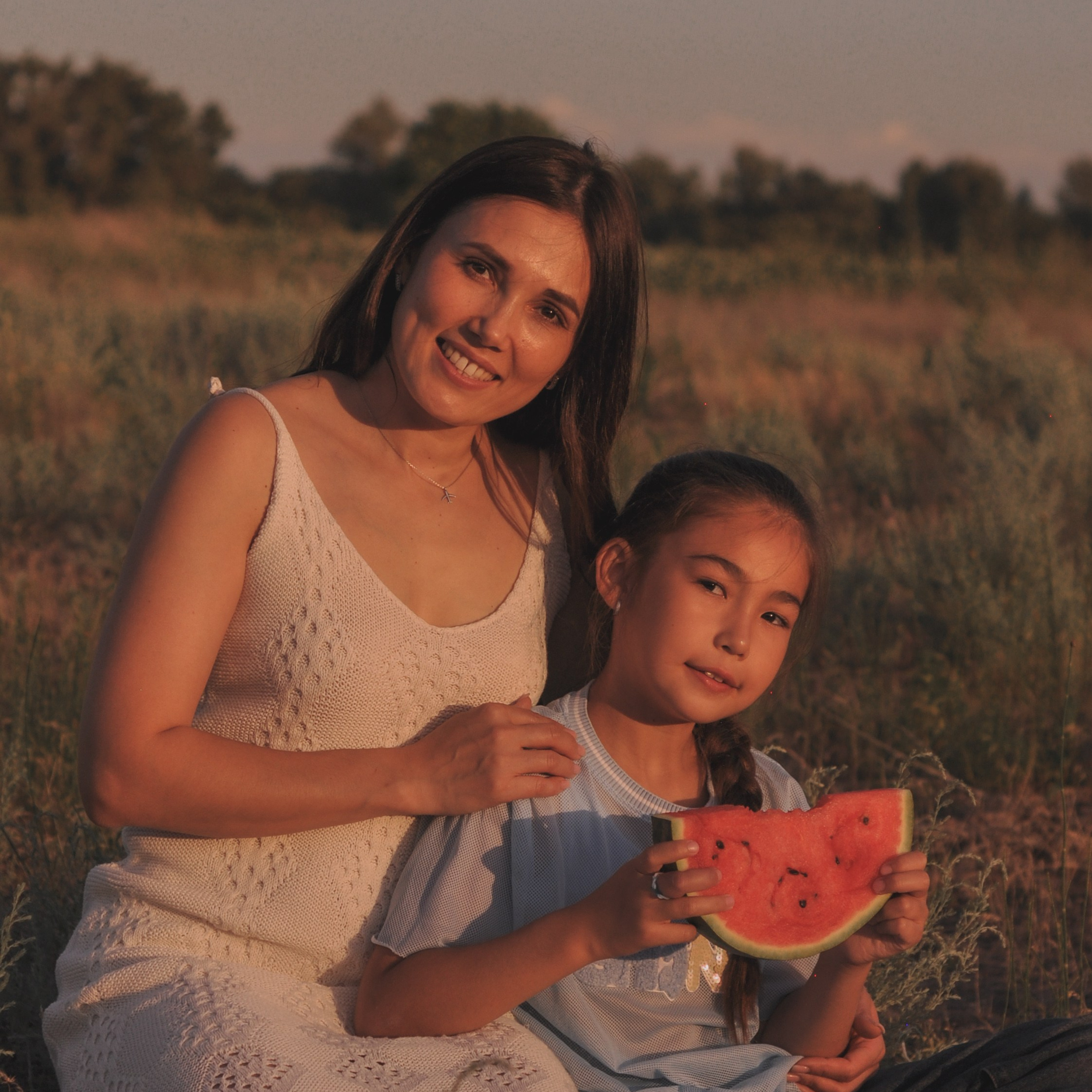 Фотосессия на природе мама с дочкой. Сохраню важные для тебя моменты