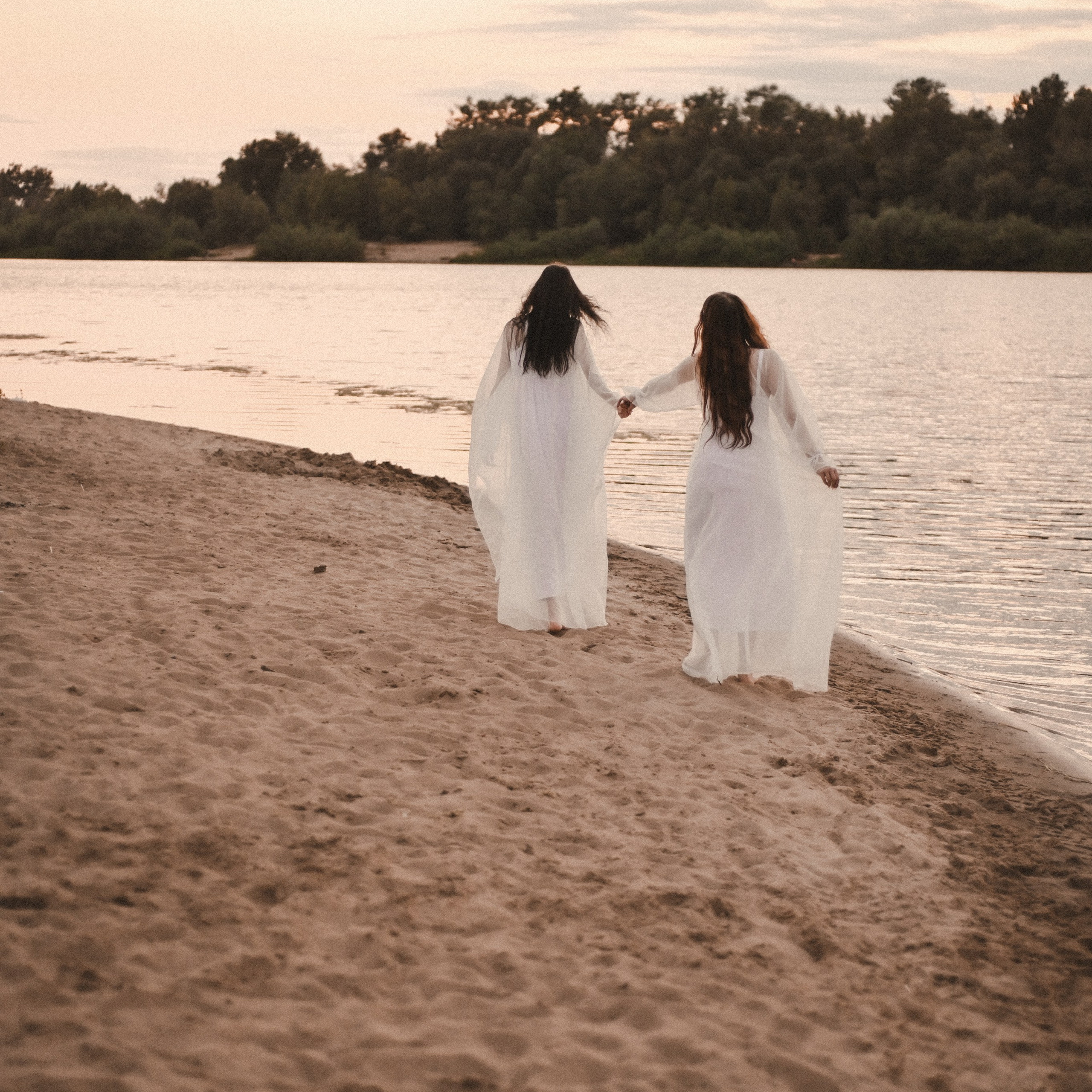 Съемка платьев на природе. Сохраню важные для тебя моменты