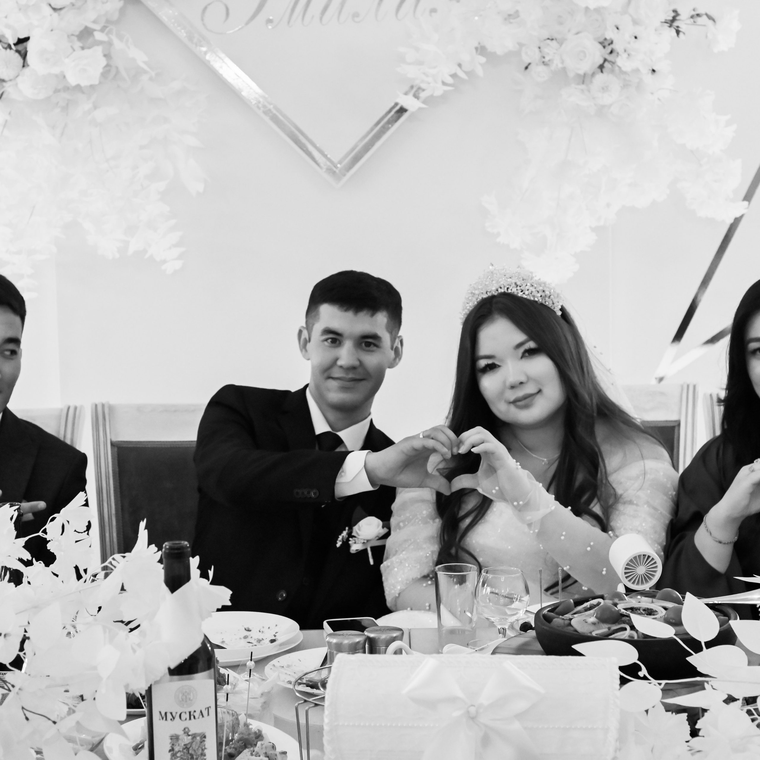 Абат и Эмилия. Сохраню важные для тебя моменты