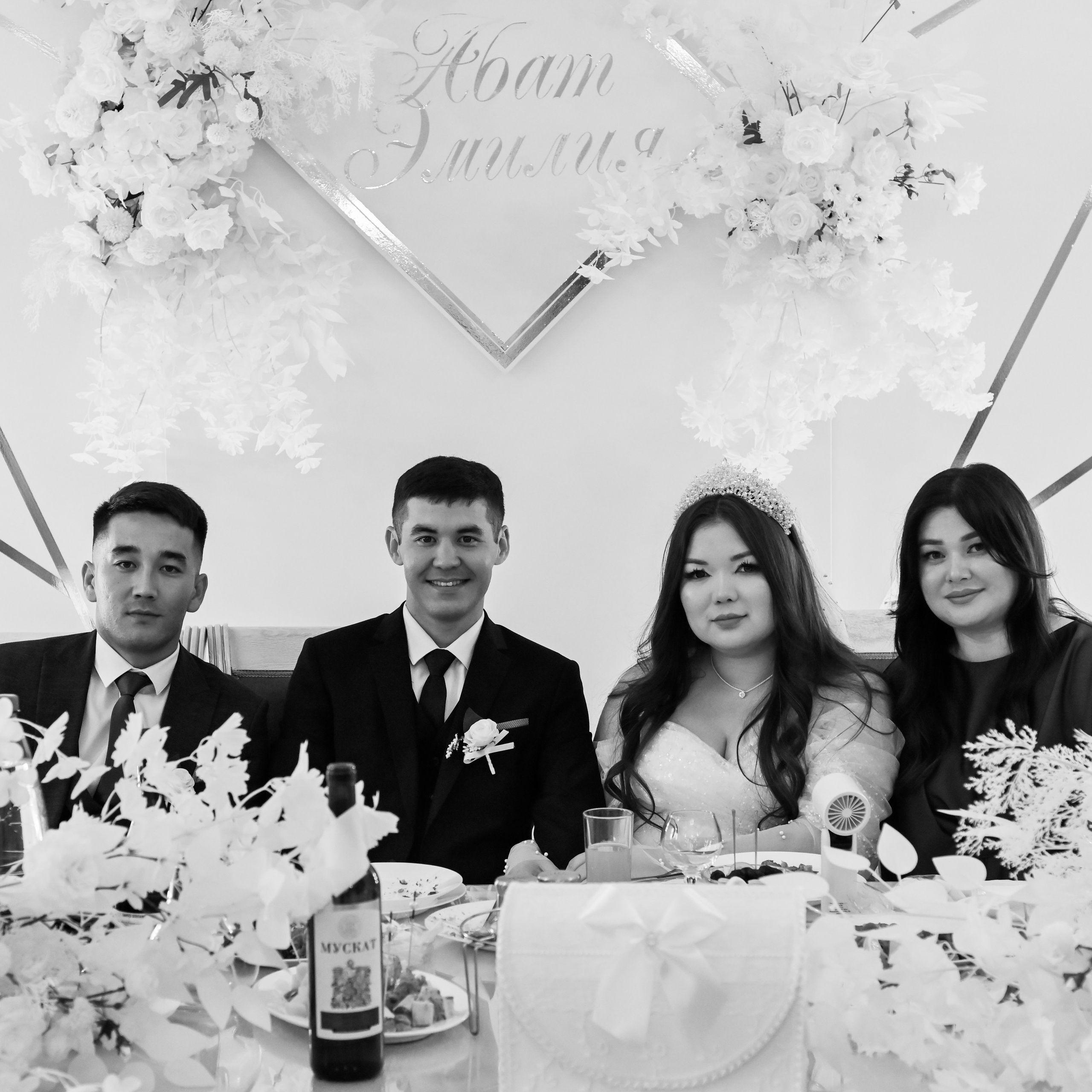 Абат и Эмилия. Сохраню важные для тебя моменты