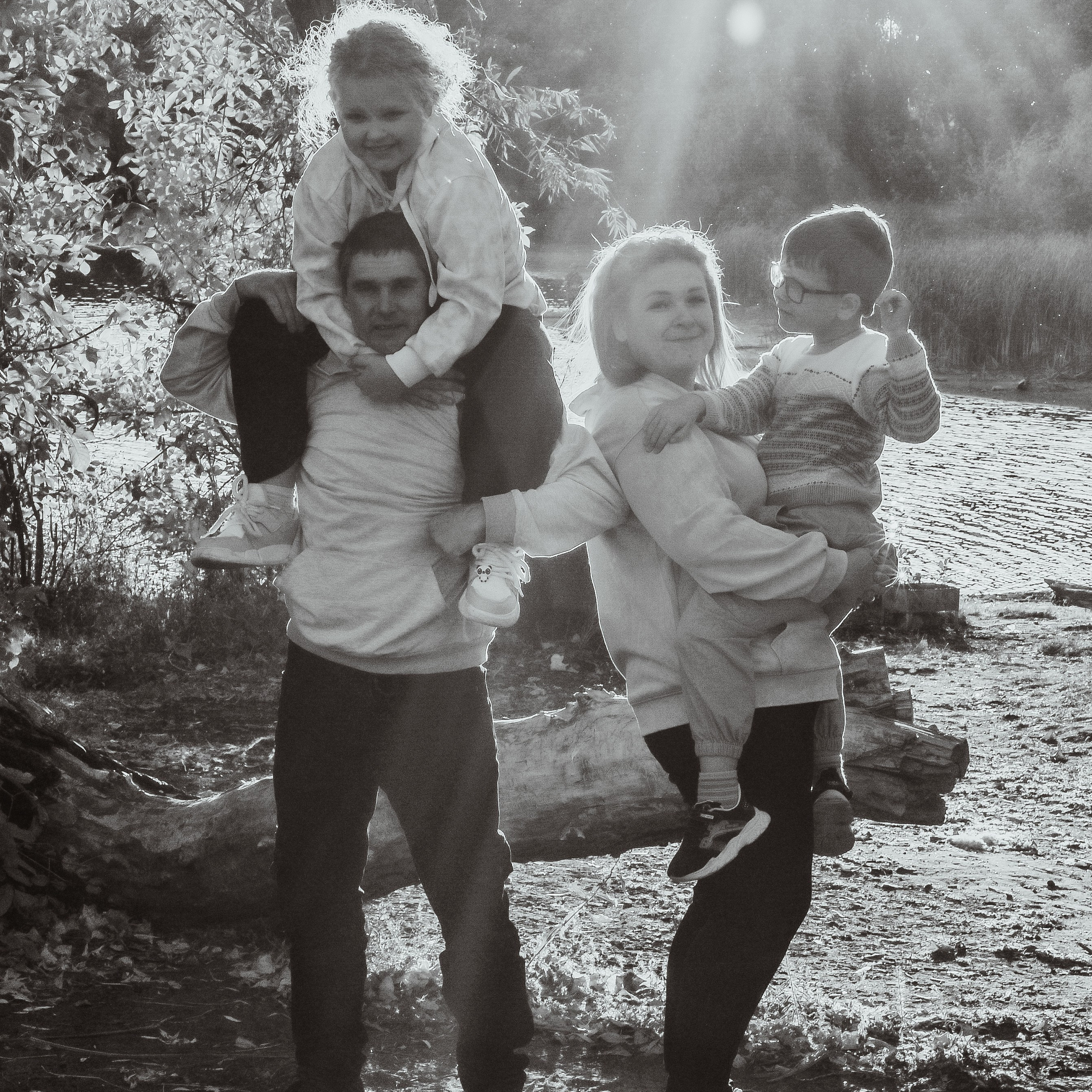 Семейная съемка у озера. Сохраню важные для тебя моменты