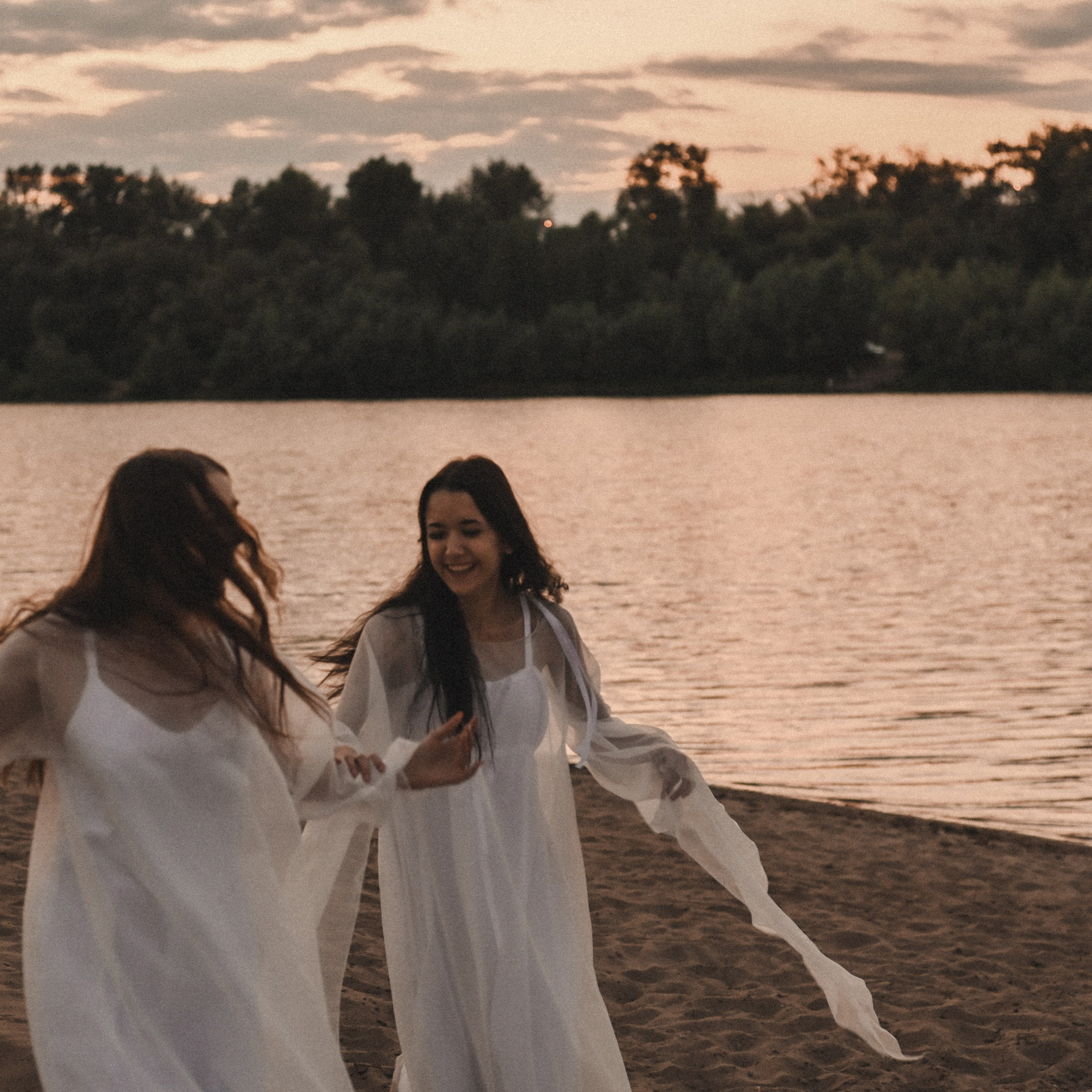 Съемка платьев на природе. Сохраню важные для тебя моменты