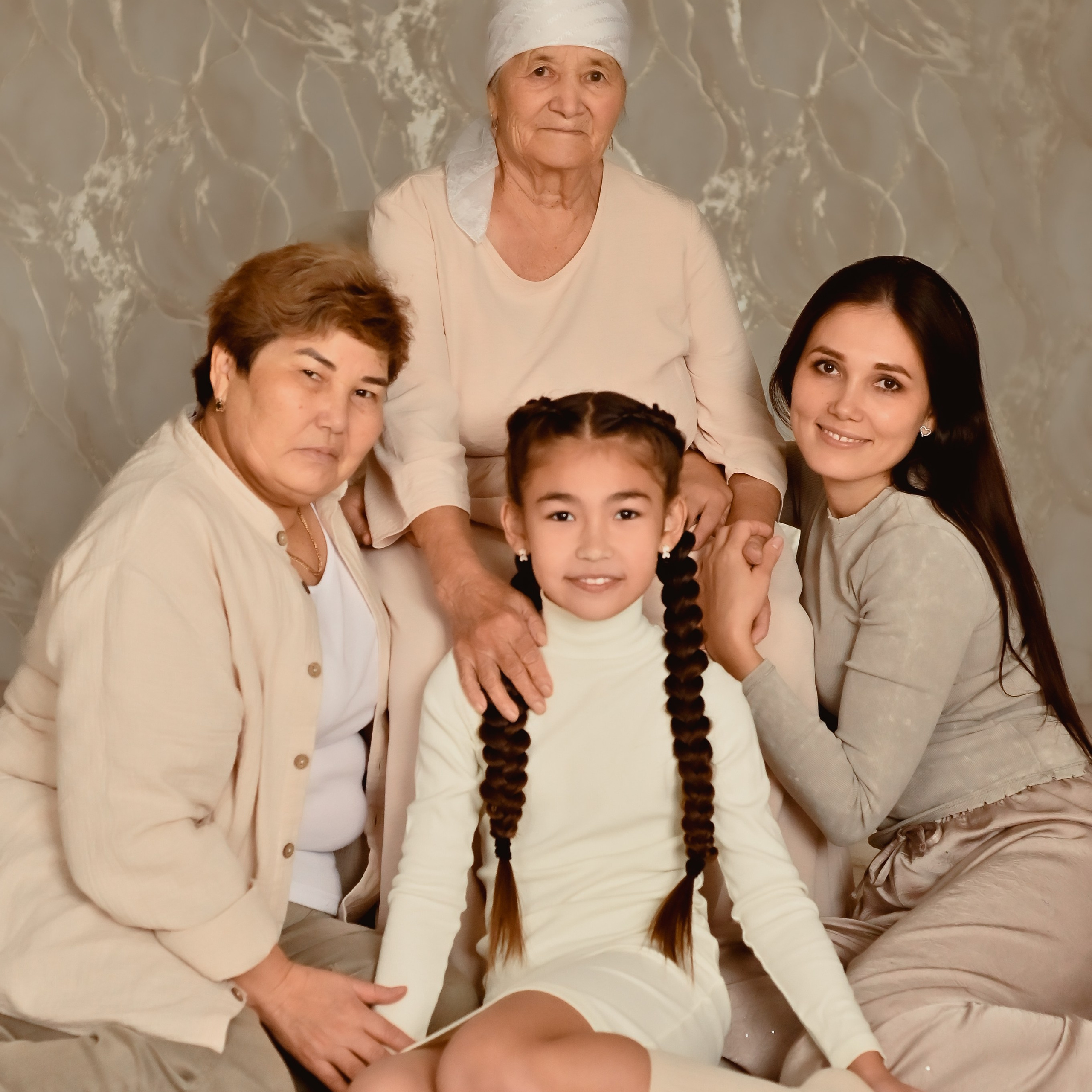 Прабабушка бабушка мама дочь. Сохраню важные для тебя моменты