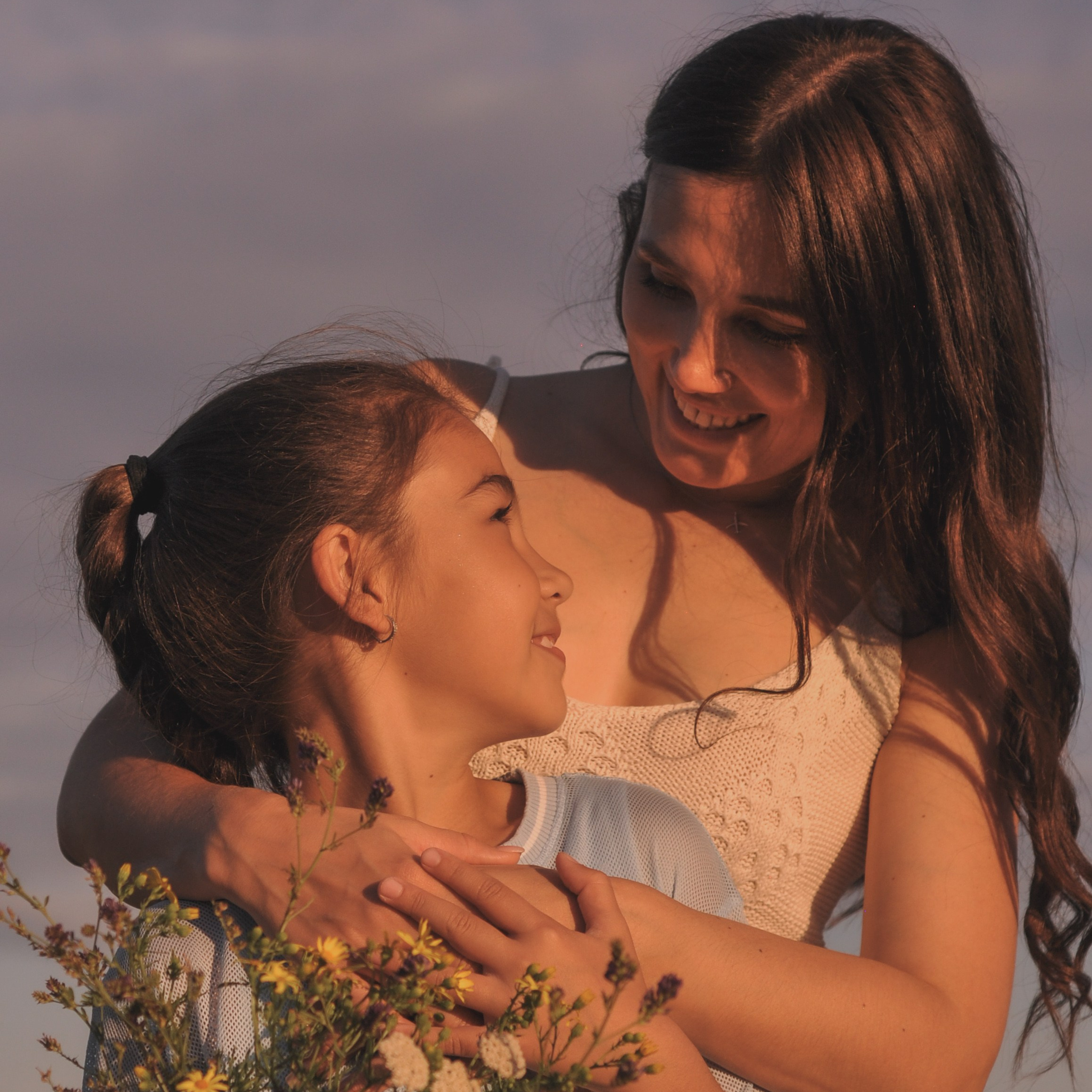 Фотосессия на природе мама с дочкой. Сохраню важные для тебя моменты