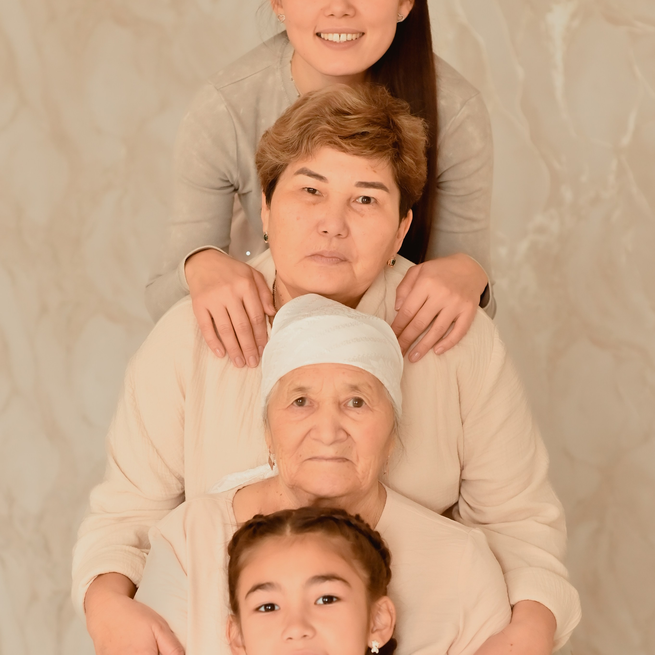 Прабабушка бабушка мама дочь. Сохраню важные для тебя моменты