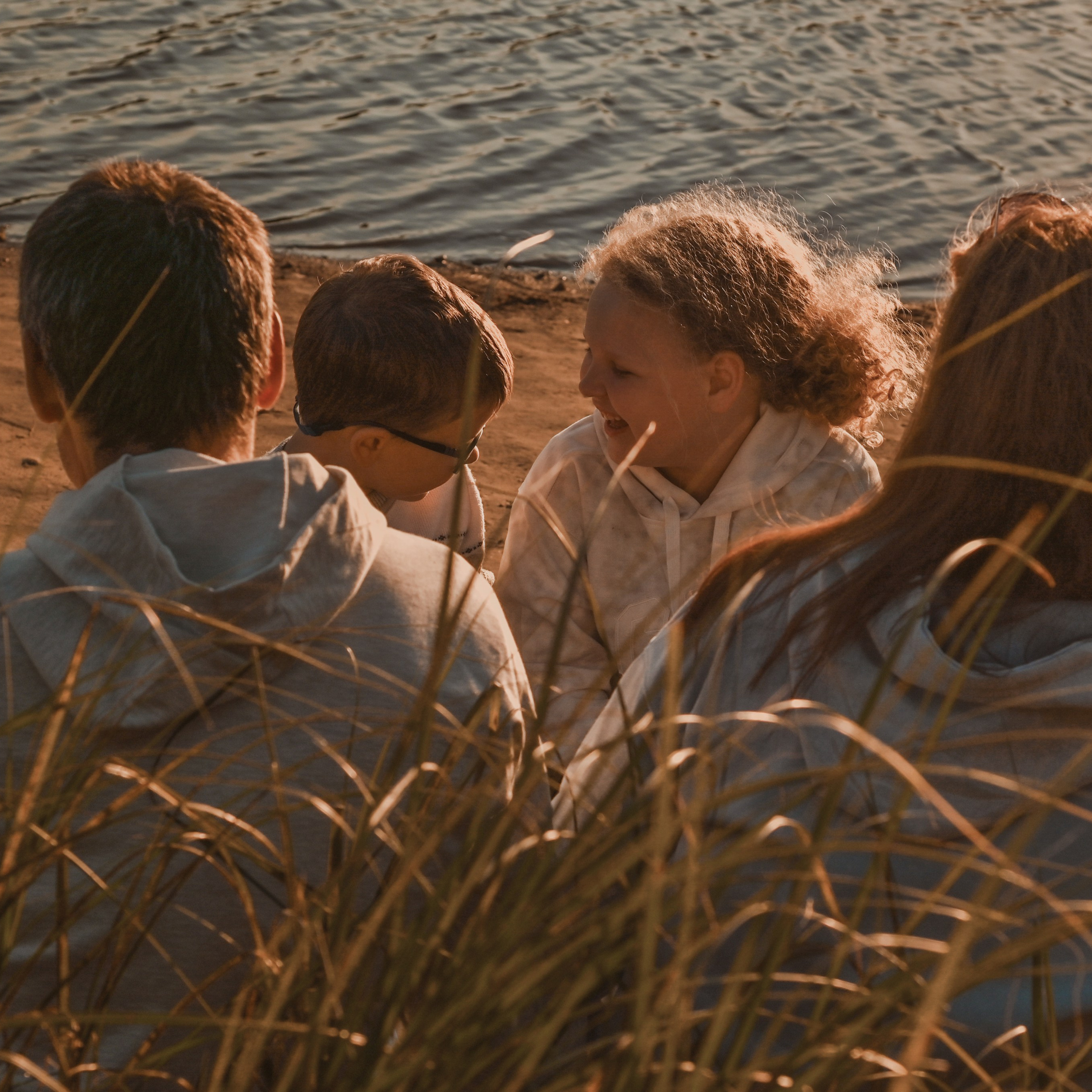 Семейная съемка у озера. Сохраню важные для тебя моменты