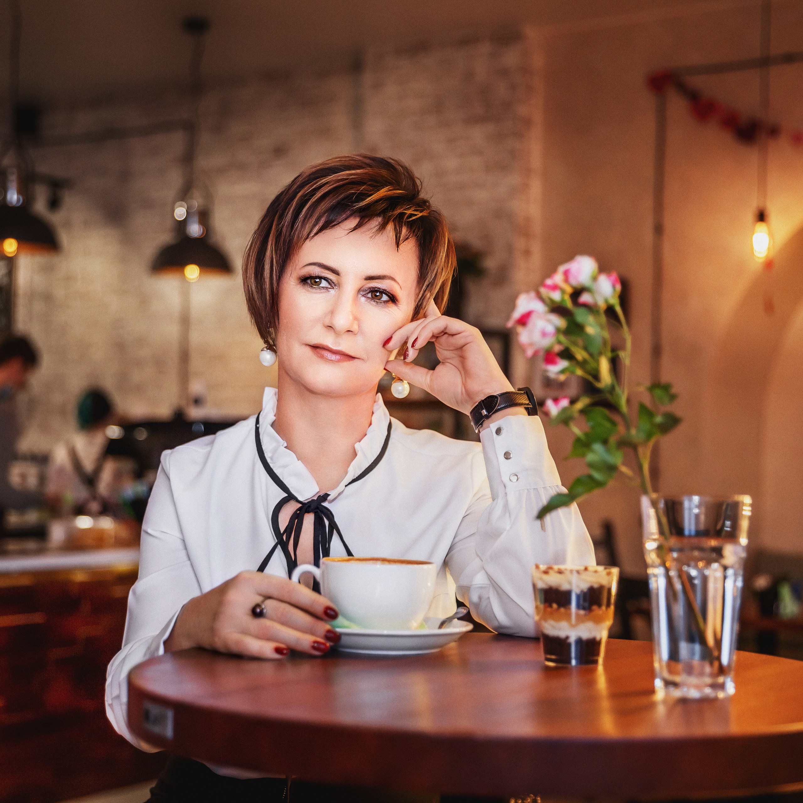 Съёмка в кафе