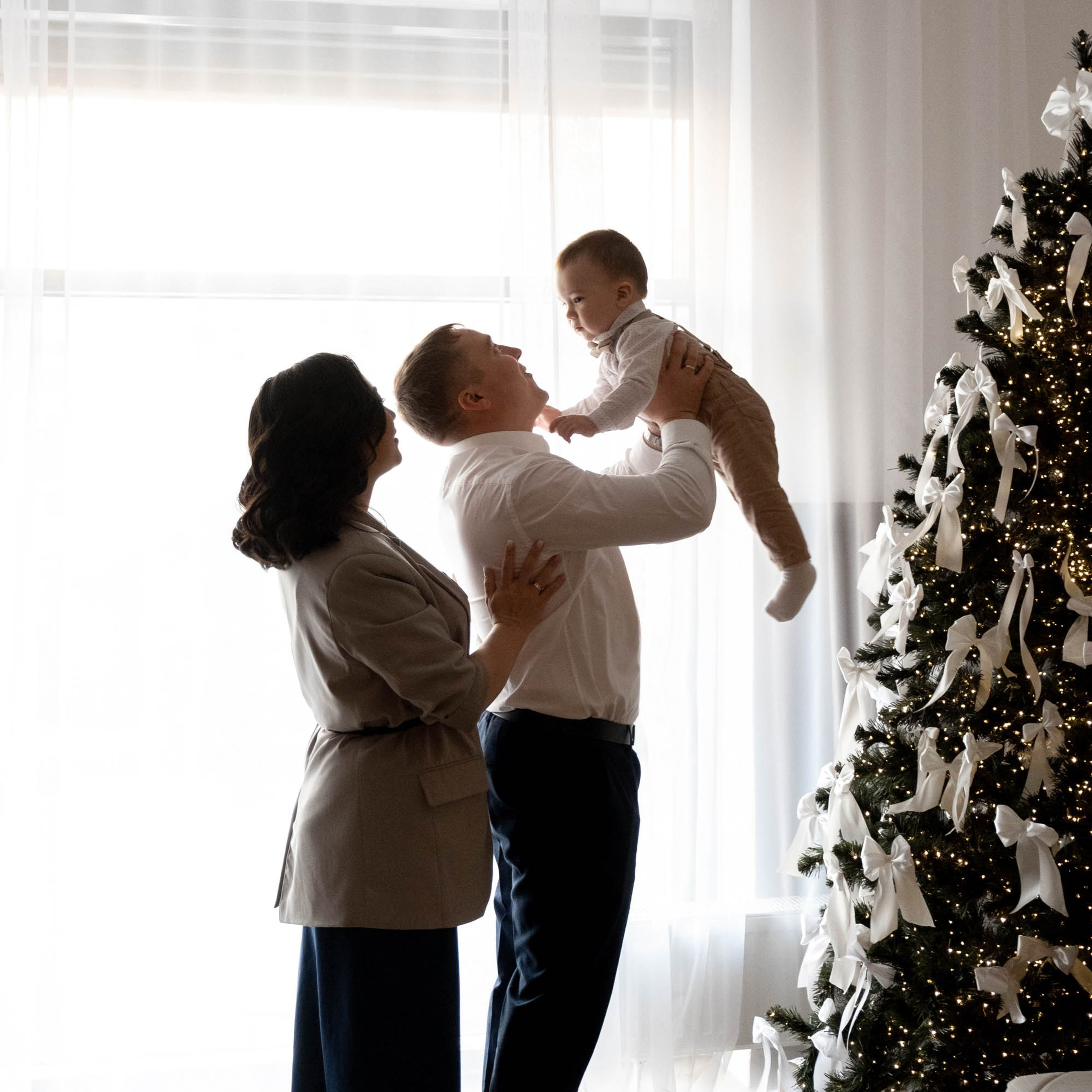 Джамиля, Юра и малыш Андрюша: Новогодняя