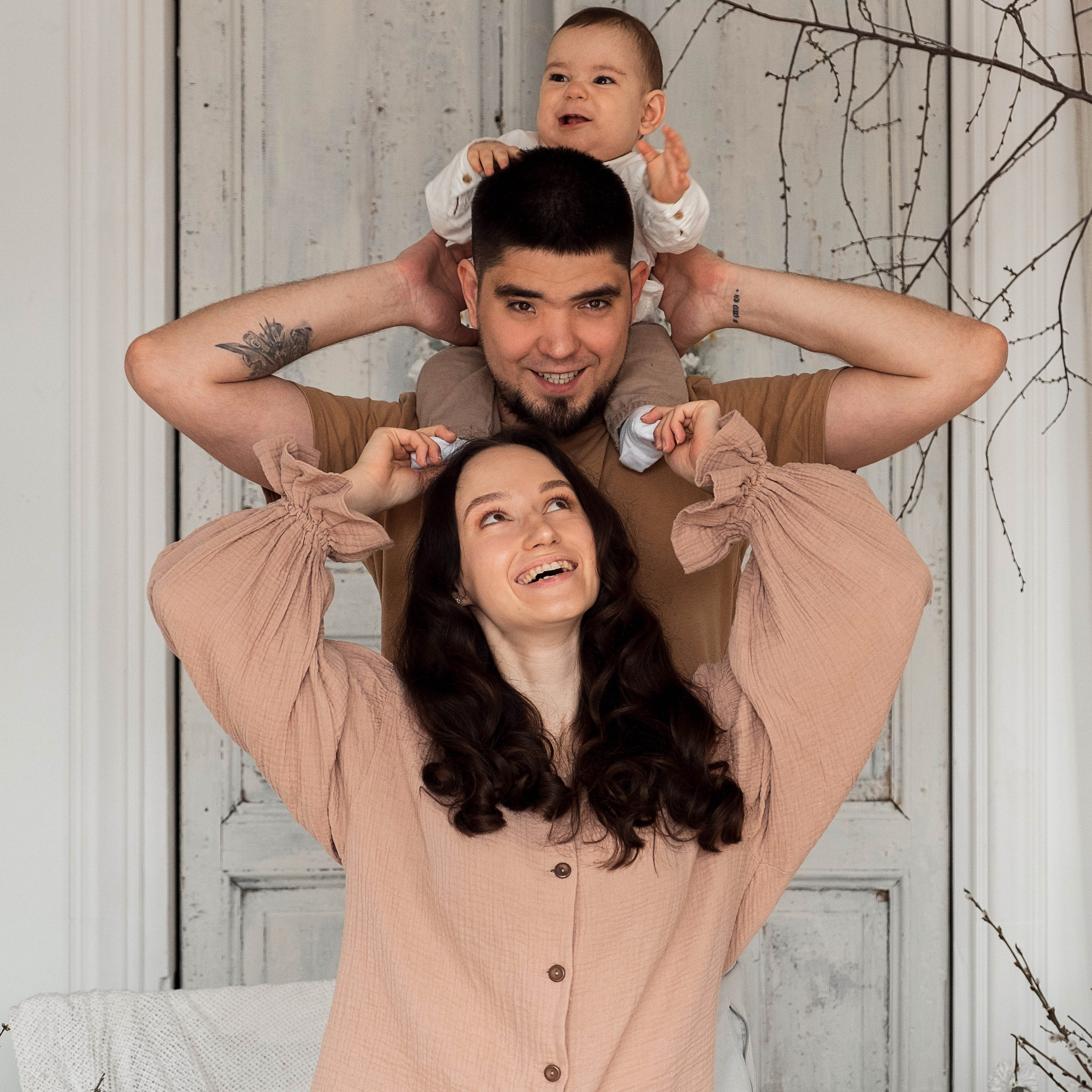 Мария, Артур и малыш Костик