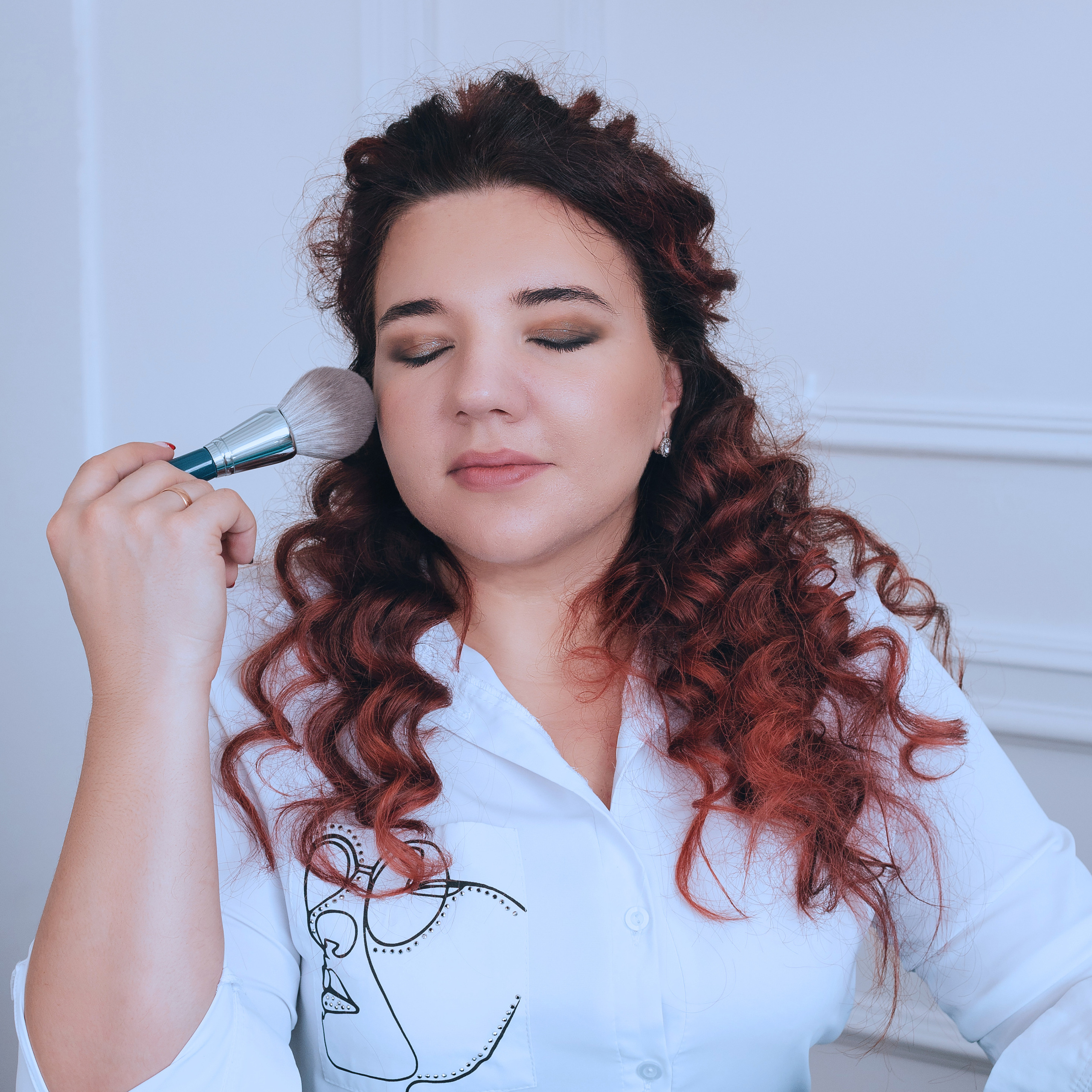 Визажист Елена