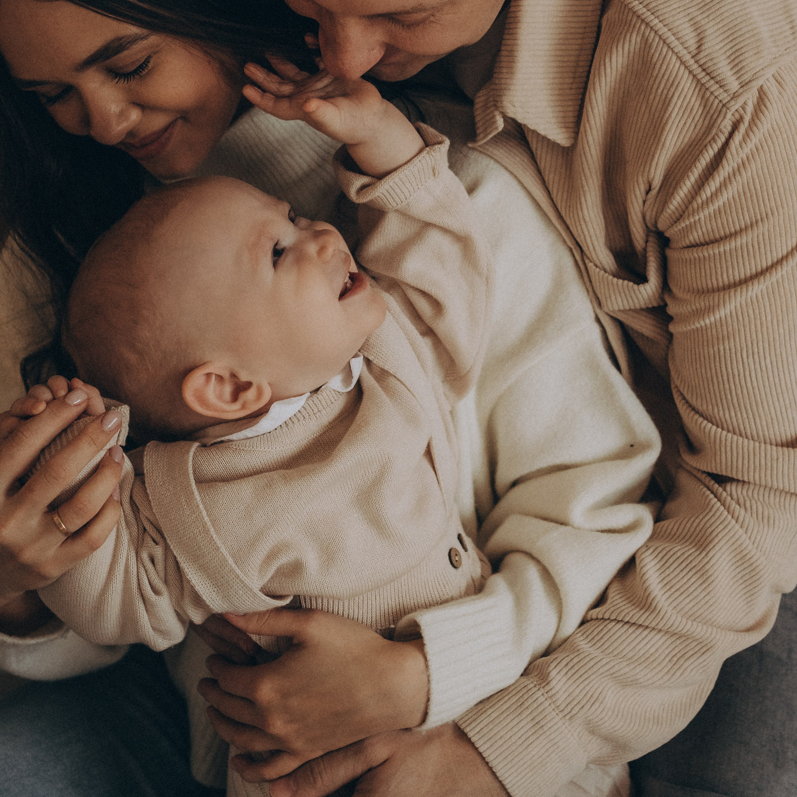 Любовь здесь