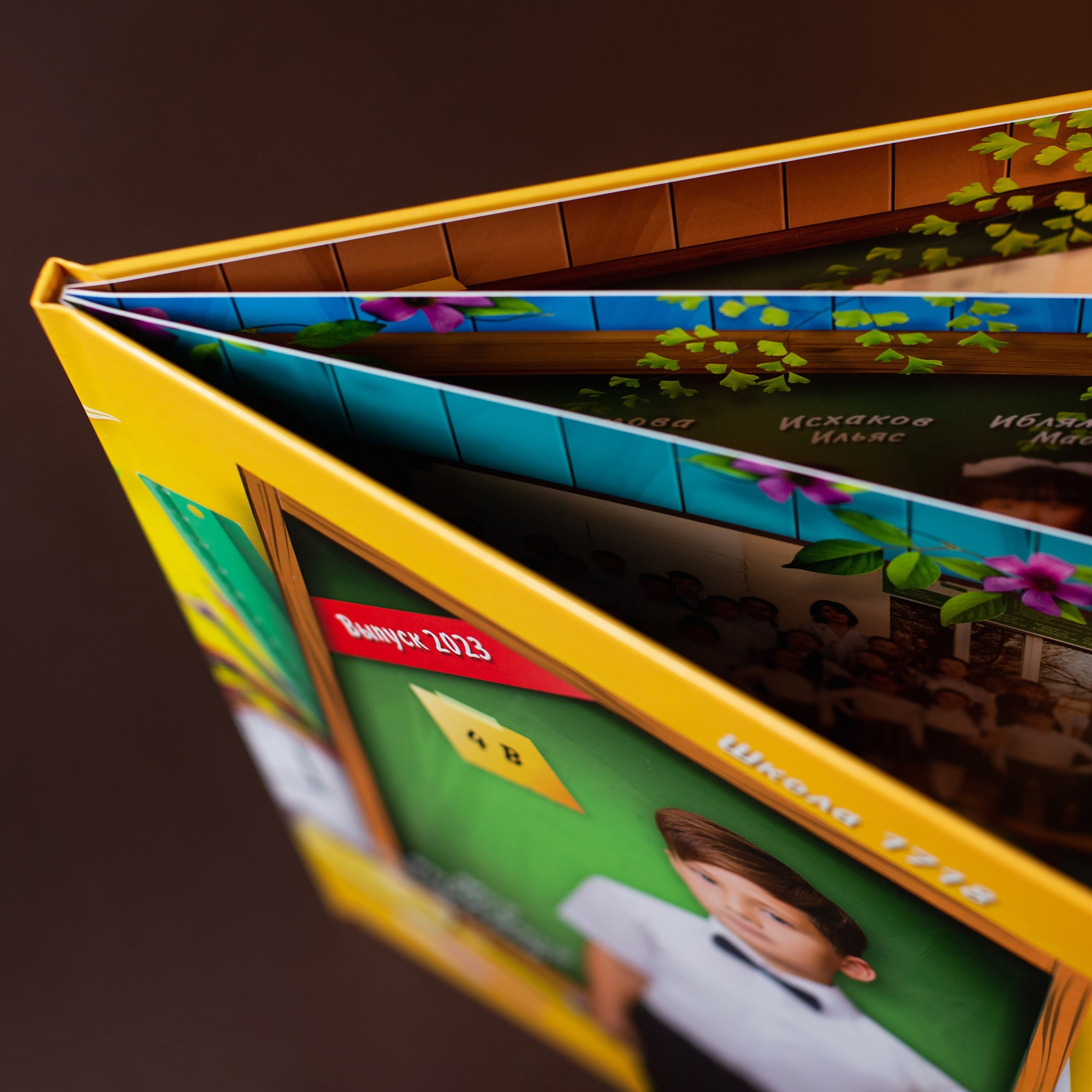 Выпускные альбомы со скидкой!. Выпускные альбомы в Москве и в Астрахани