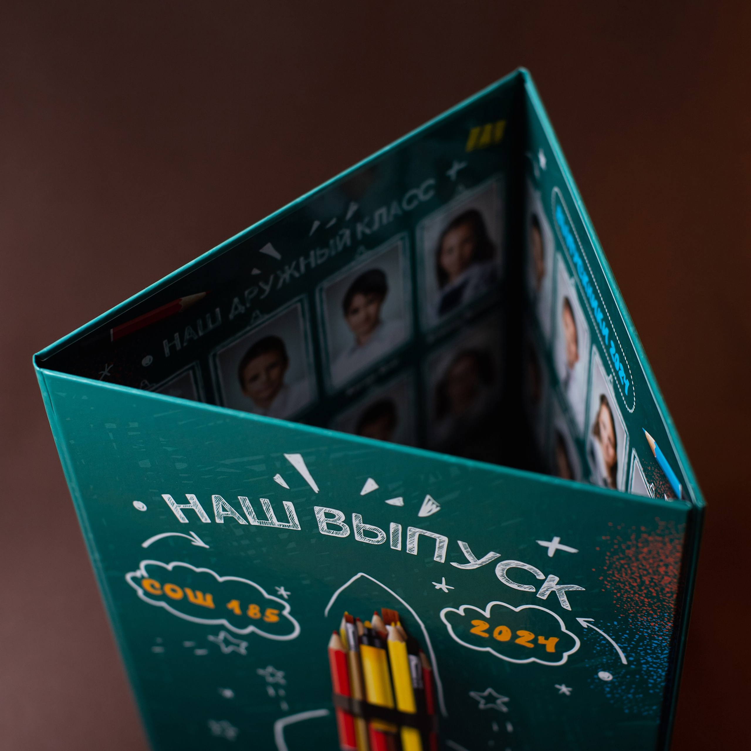 Выпускные альбомы со скидкой!. Выпускные альбомы в Москве и в Астрахани