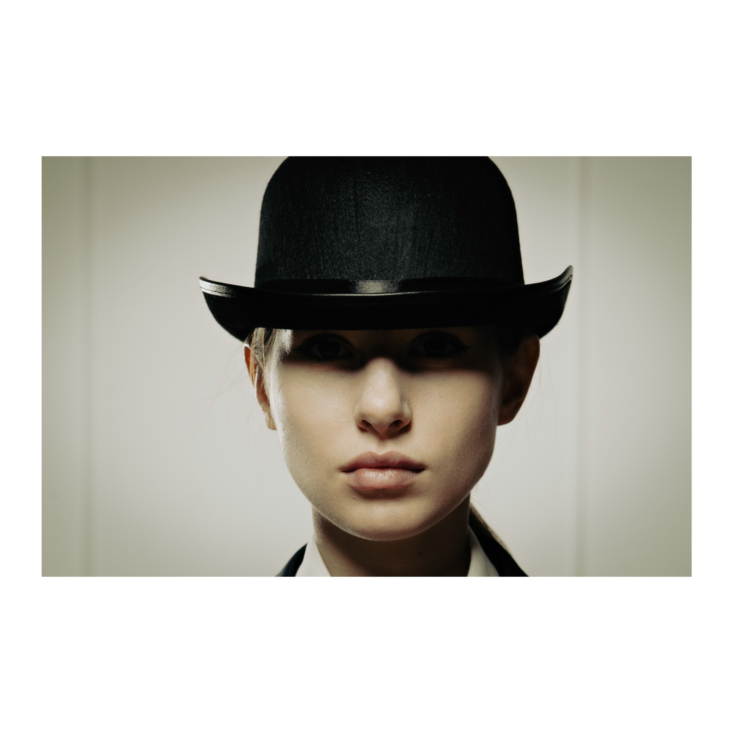 ARTELLS Mag. Позвольте миру взглянуть на вас!