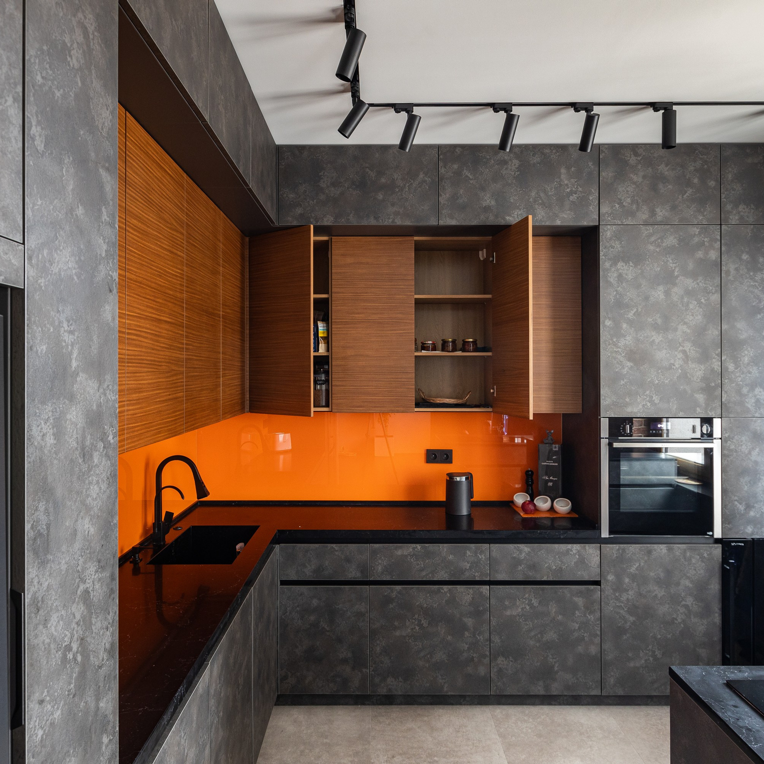 Кухня и двери от компании Reyki Store