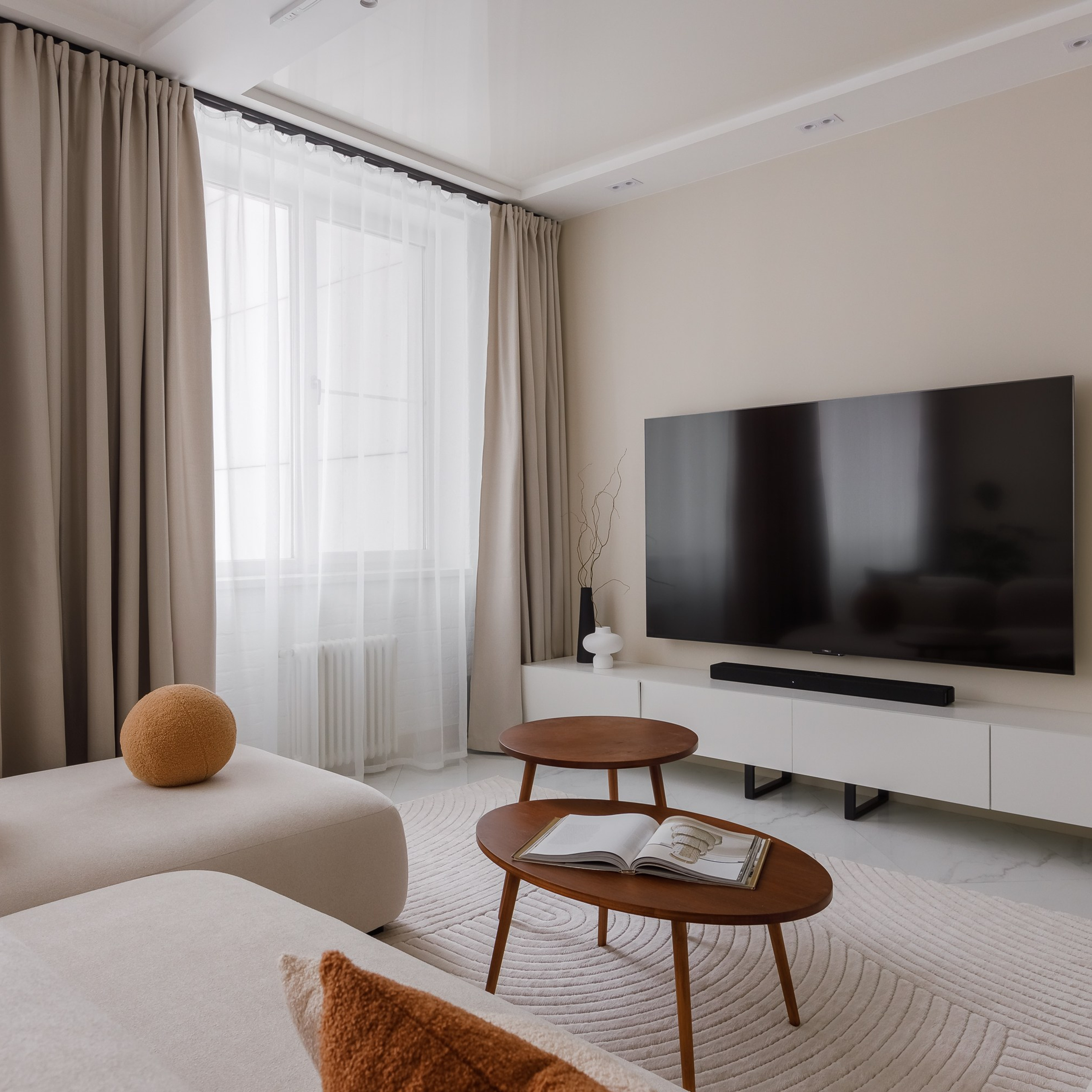 Бежевая квартира в Аэробусе