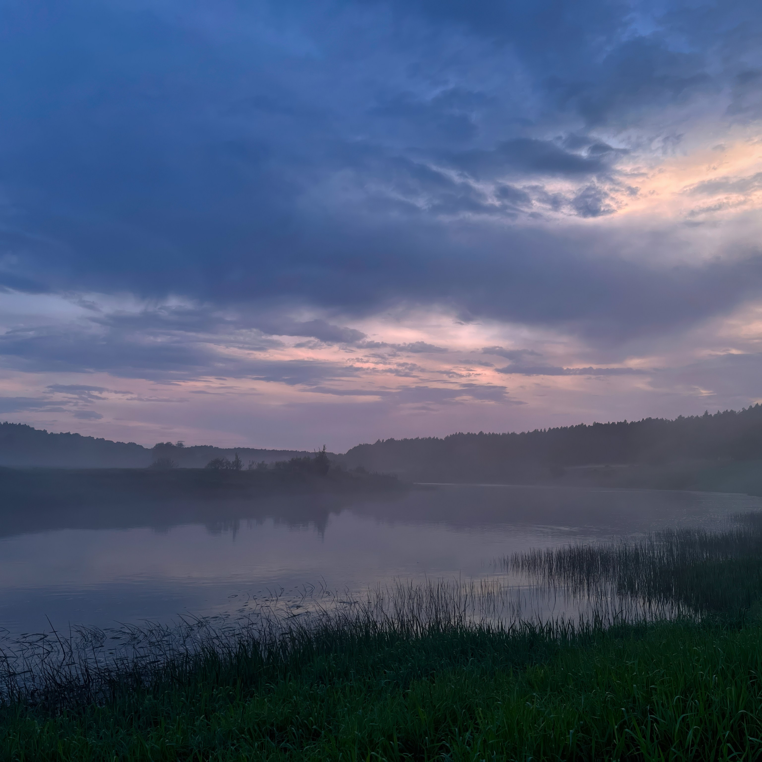 На берегу Угры. Конец мая 2024 года.