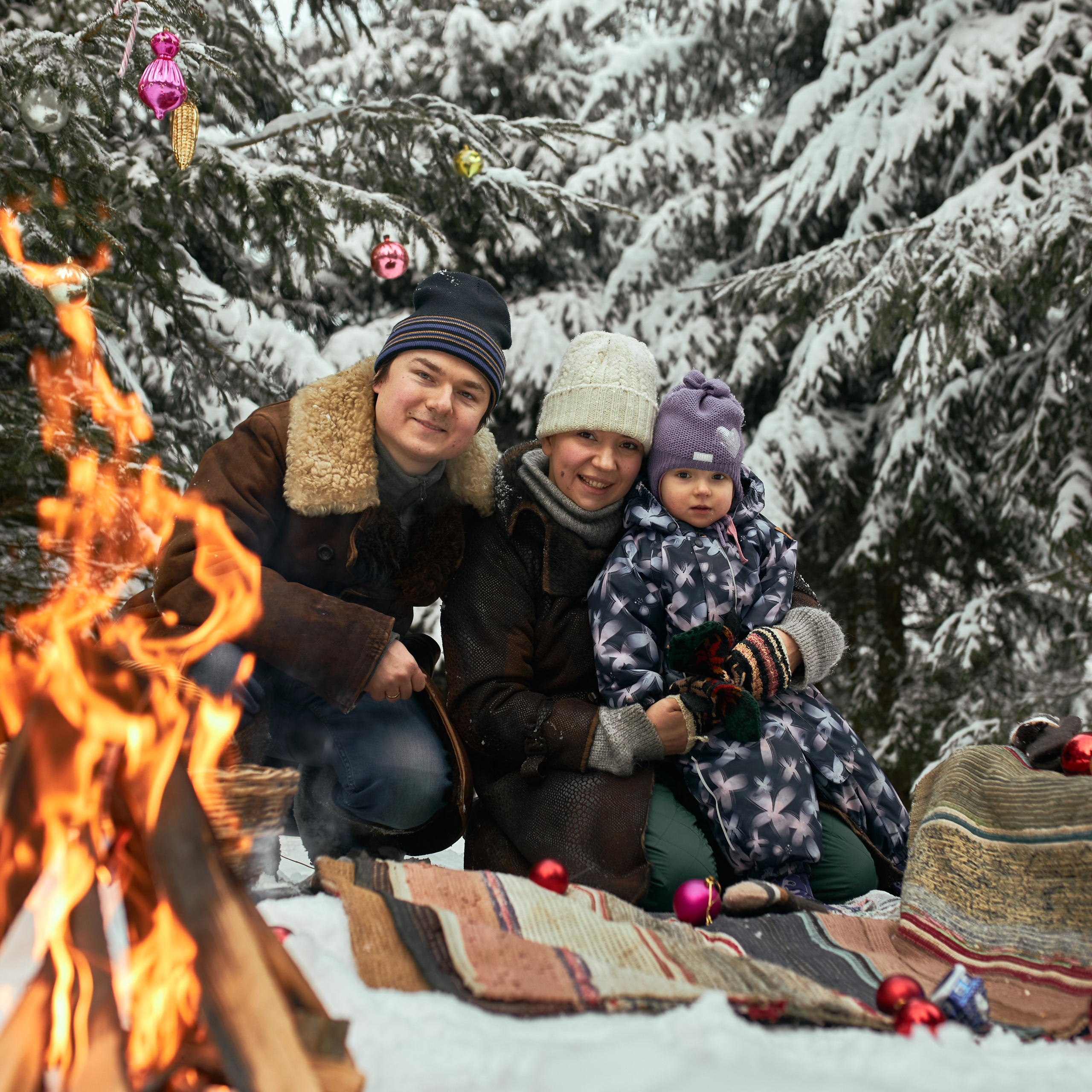 Тема, Маша, Соня