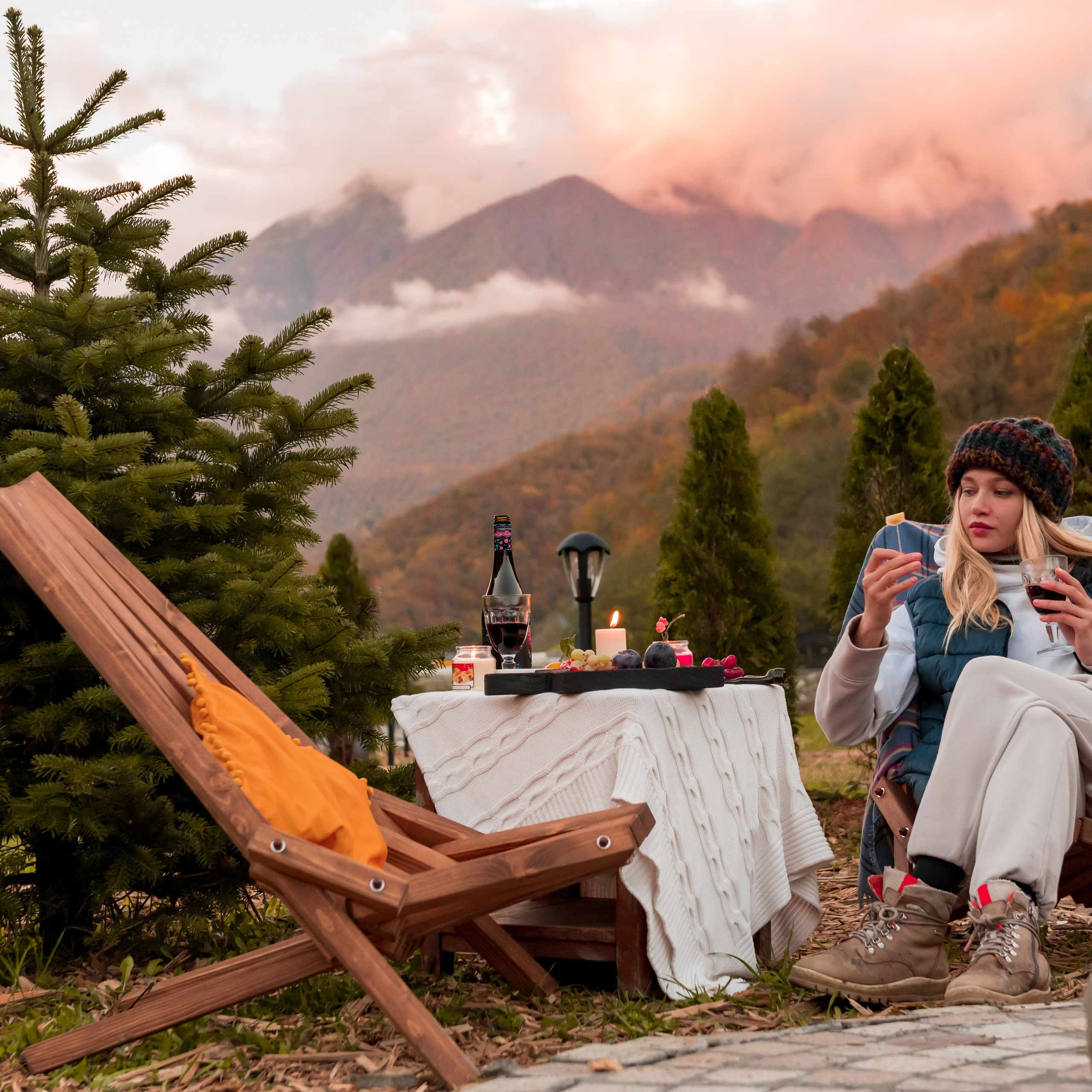 Контент съемка места для отдыха на курорте Газпром Поляна «Мзымта Пляж»