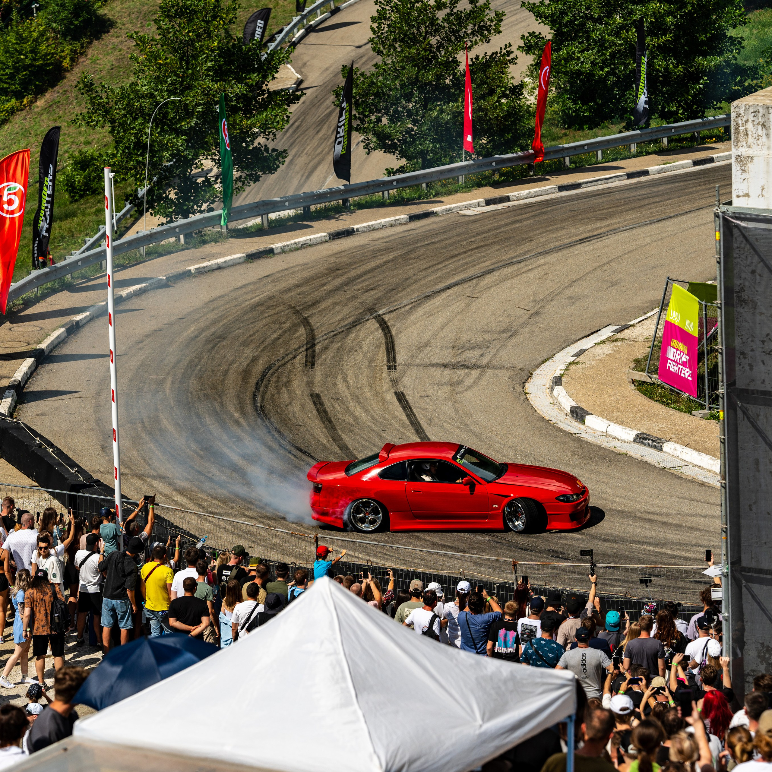 Фотоотчет партнеской интеграции для сети «Пятерочка» на фестивале «Grounded»