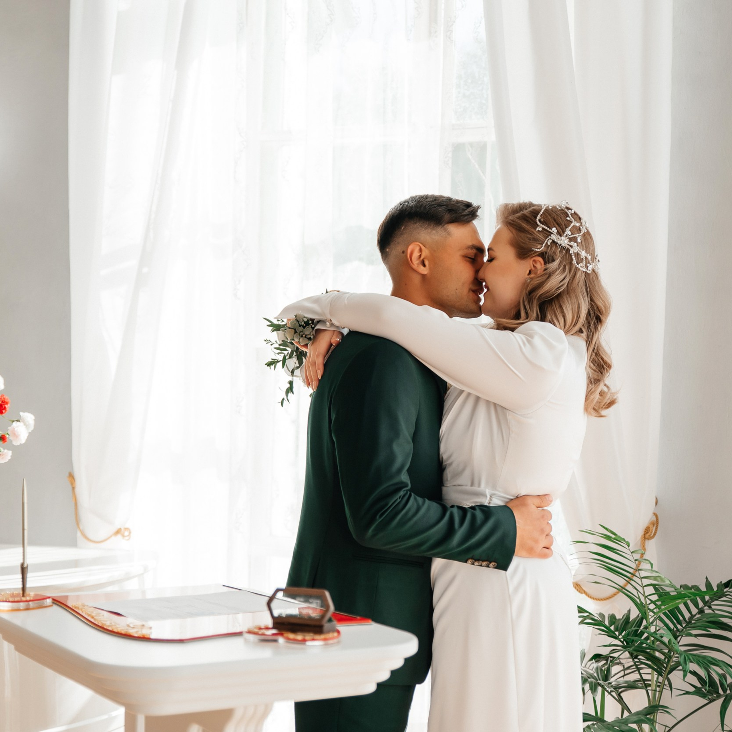 Настя и Лёша