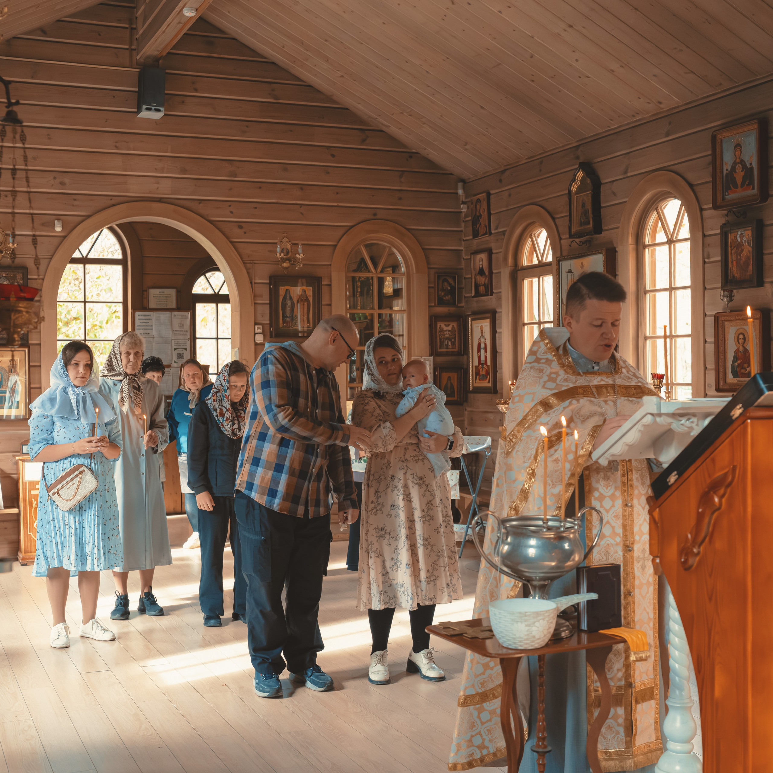 Крещение в Храме Св. Феодора Ушакова в Новогиреево. Семейный фотограф в Москве 📸