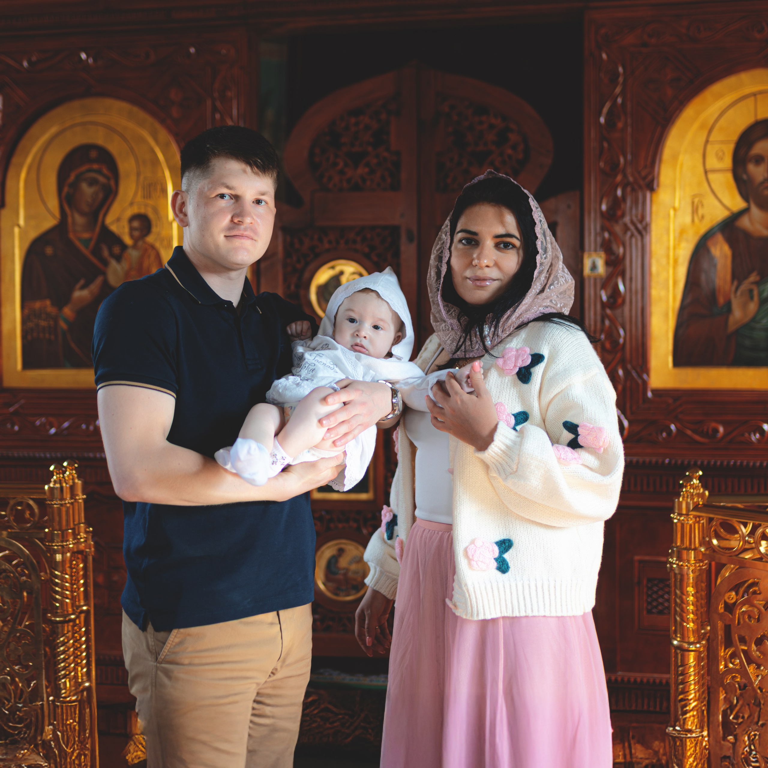 Фотографии с крещения в Церкви Тихона, патриарха Всероссийского. Семейный фотограф в Москве 📸