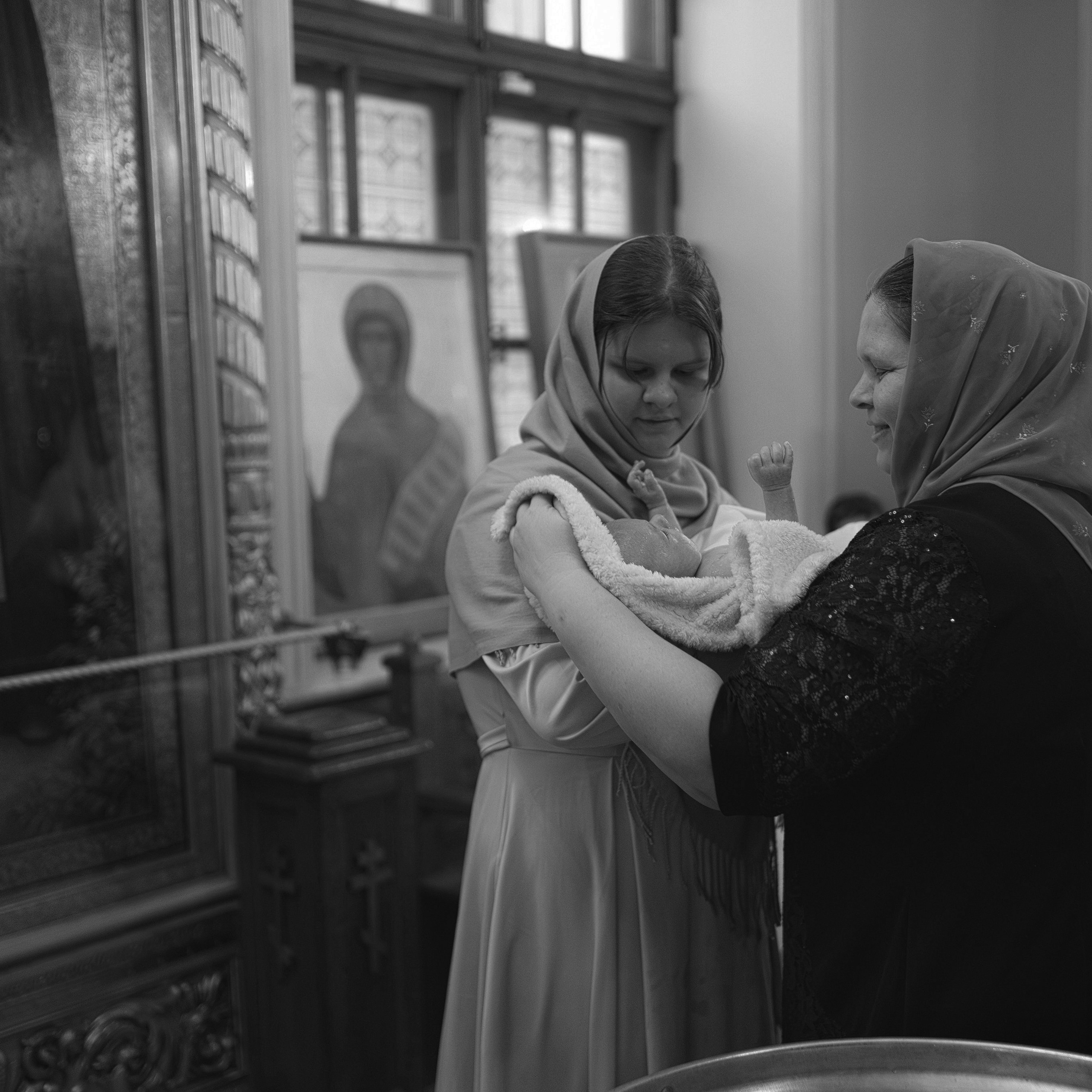 Крещение в Храме апостолов Петра и Павла в Новой Басманной слободе. Семейный фотограф в Москве 📸