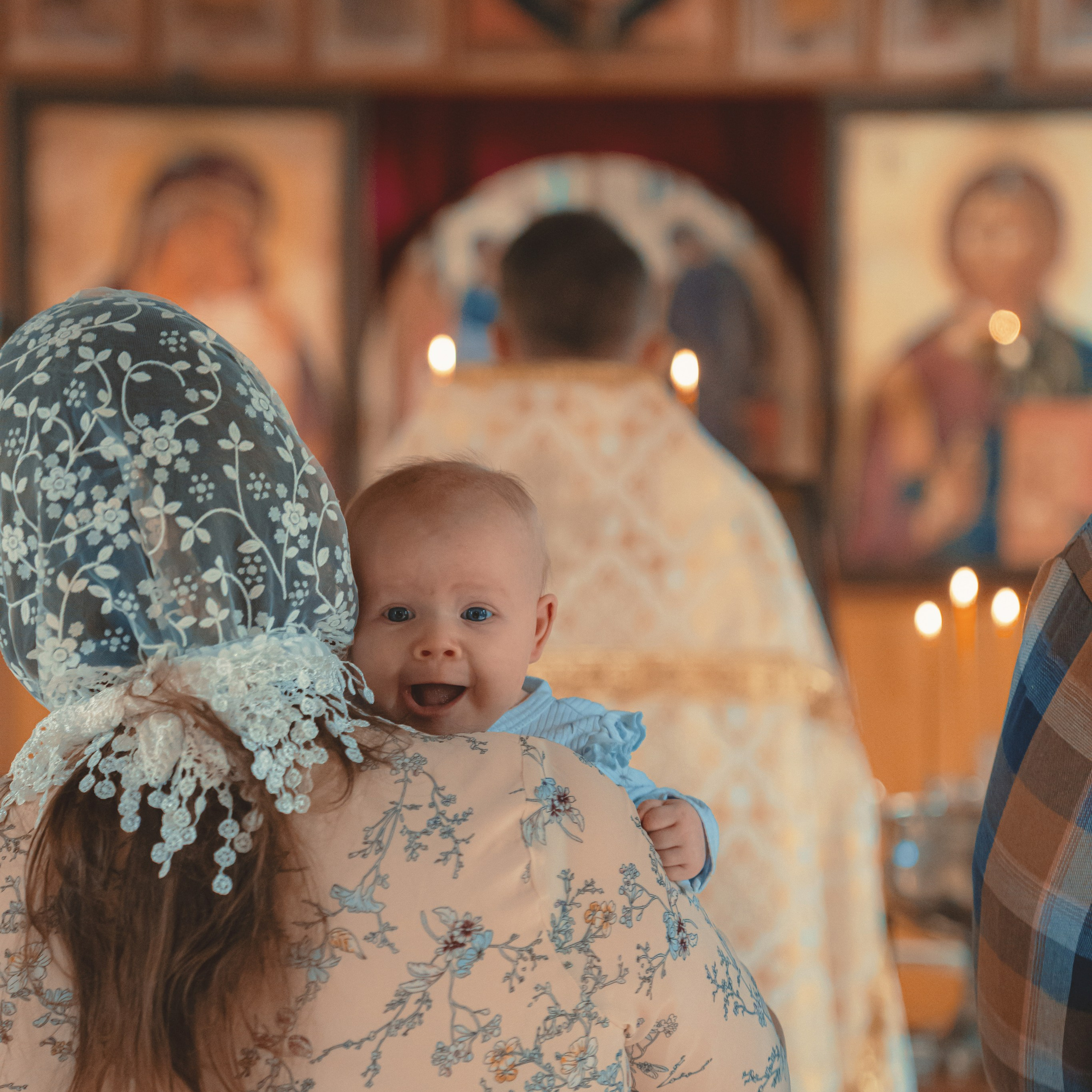 Крещение в Храме Св. Феодора Ушакова в Новогиреево. Семейный фотограф в Москве 📸