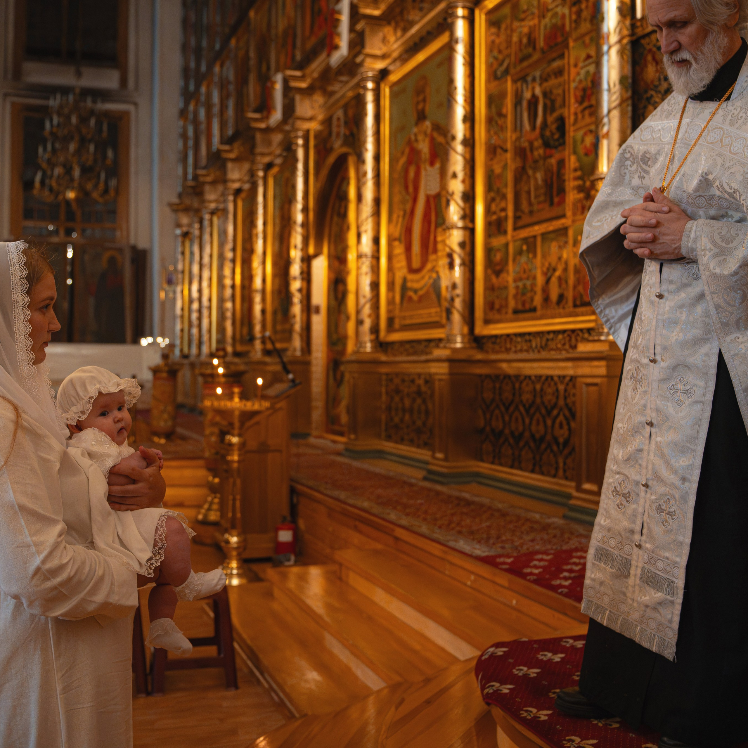 Крещение в Старейшем Соборе Покрова Пресвятой Богородицы в Измайлово. Семейный фотограф в Москве 📸