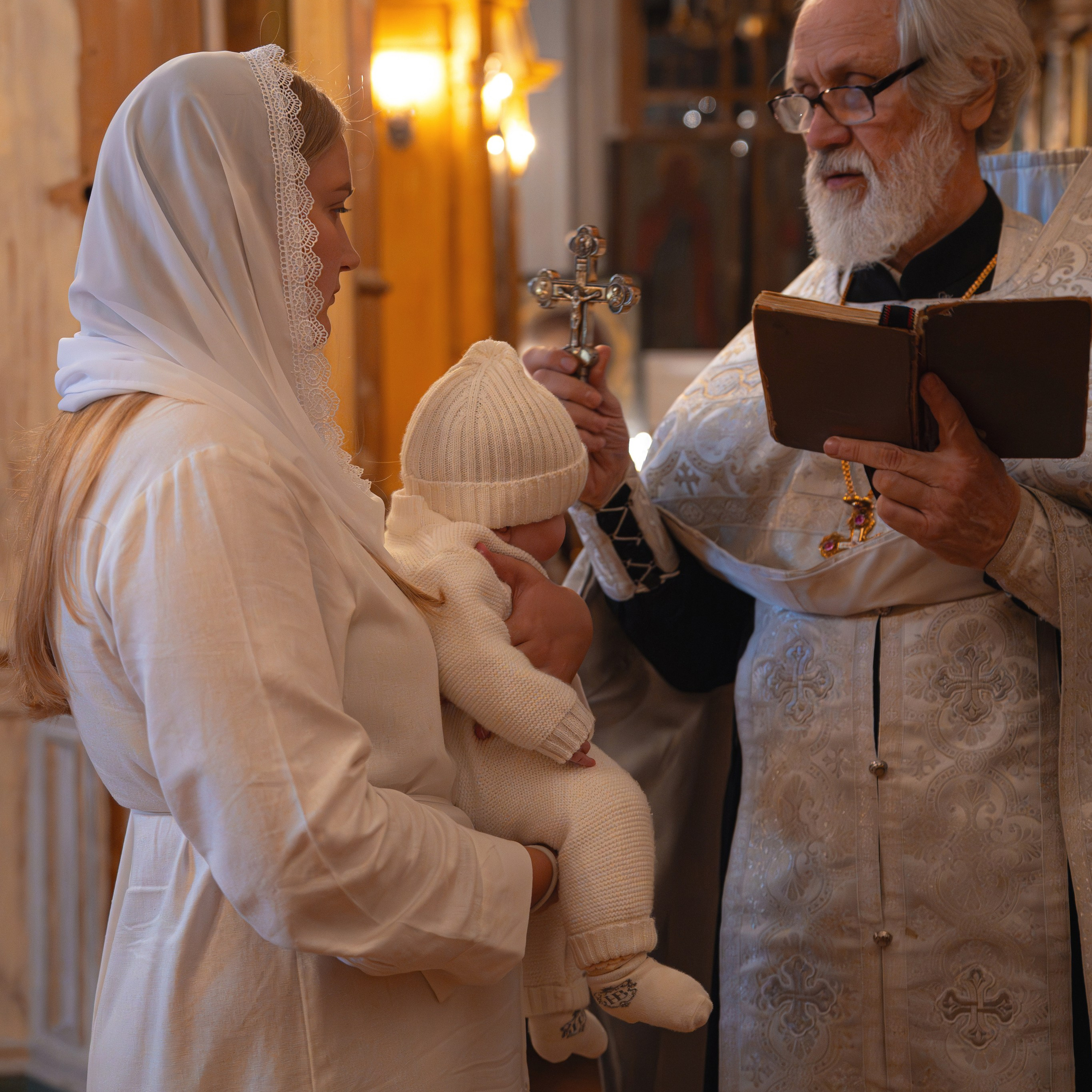 Крещение в Старейшем Соборе Покрова Пресвятой Богородицы в Измайлово. Семейный фотограф в Москве 📸