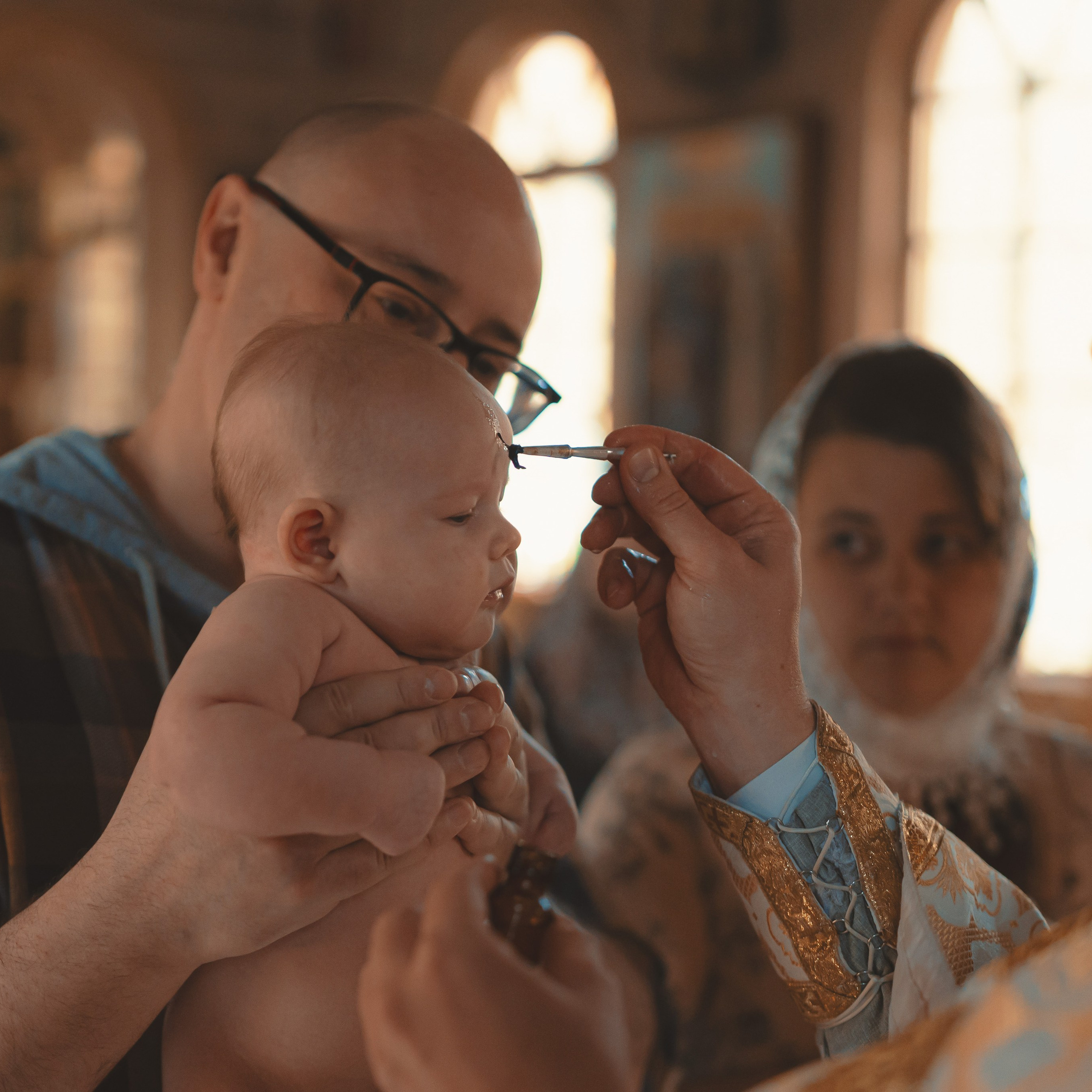 Крещение в Храме Св. Феодора Ушакова в Новогиреево. Семейный фотограф в Москве 📸