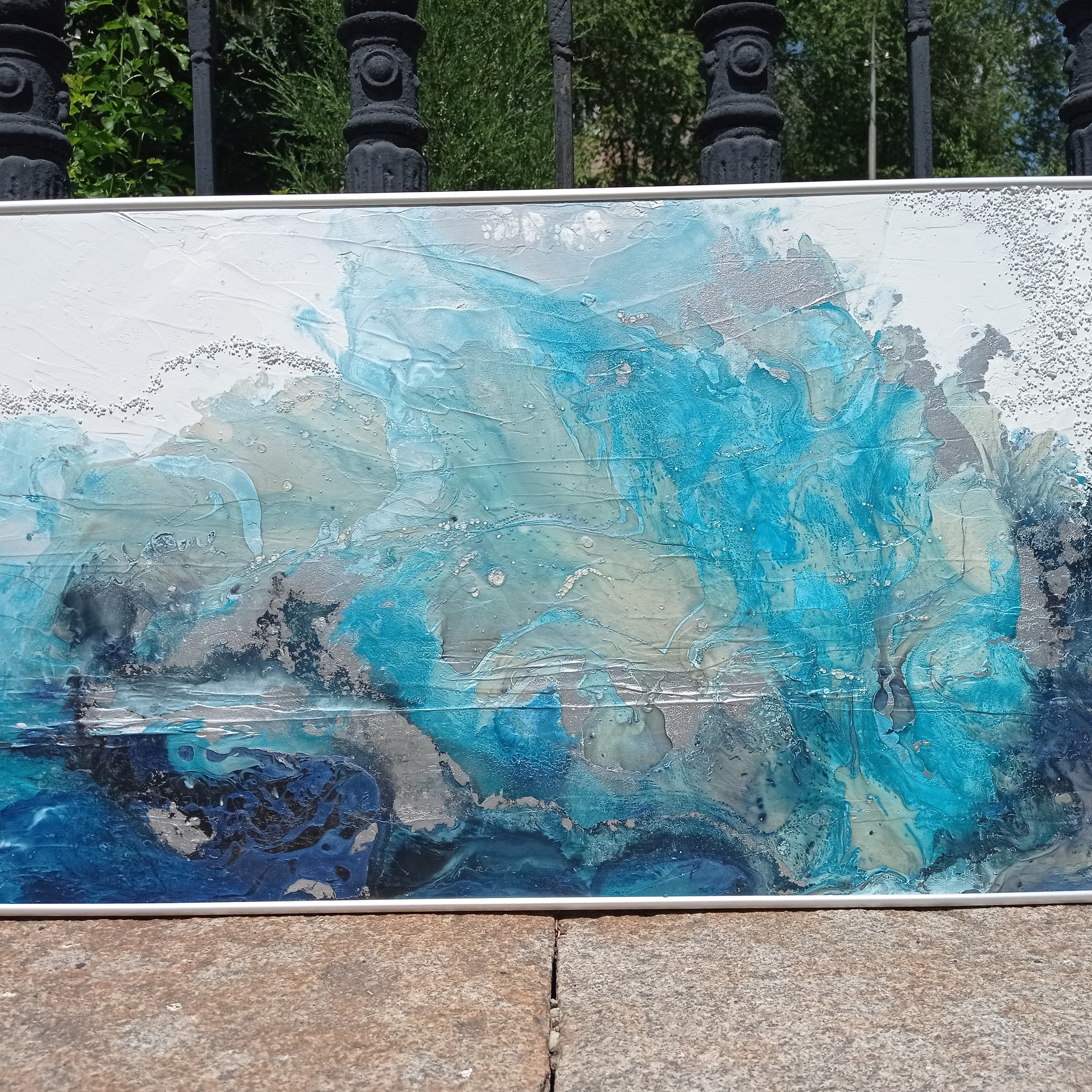 Современная картина в голубых, синих тонах для стильного интерьера. Купить premium art, интерьерные картины в интернет-магазине MONA