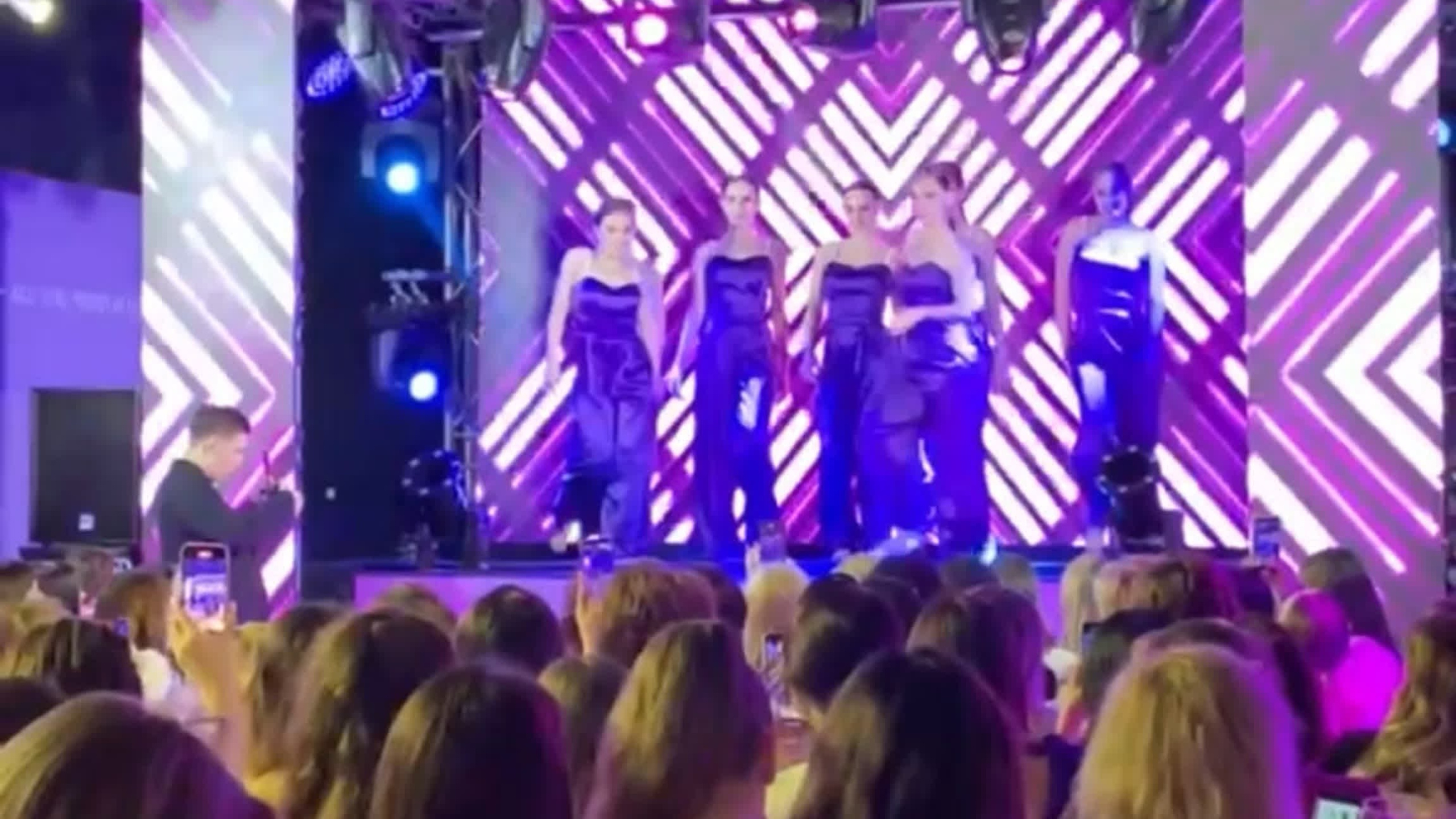 Видео. Танцевальная шоу-группа «GRANAT»