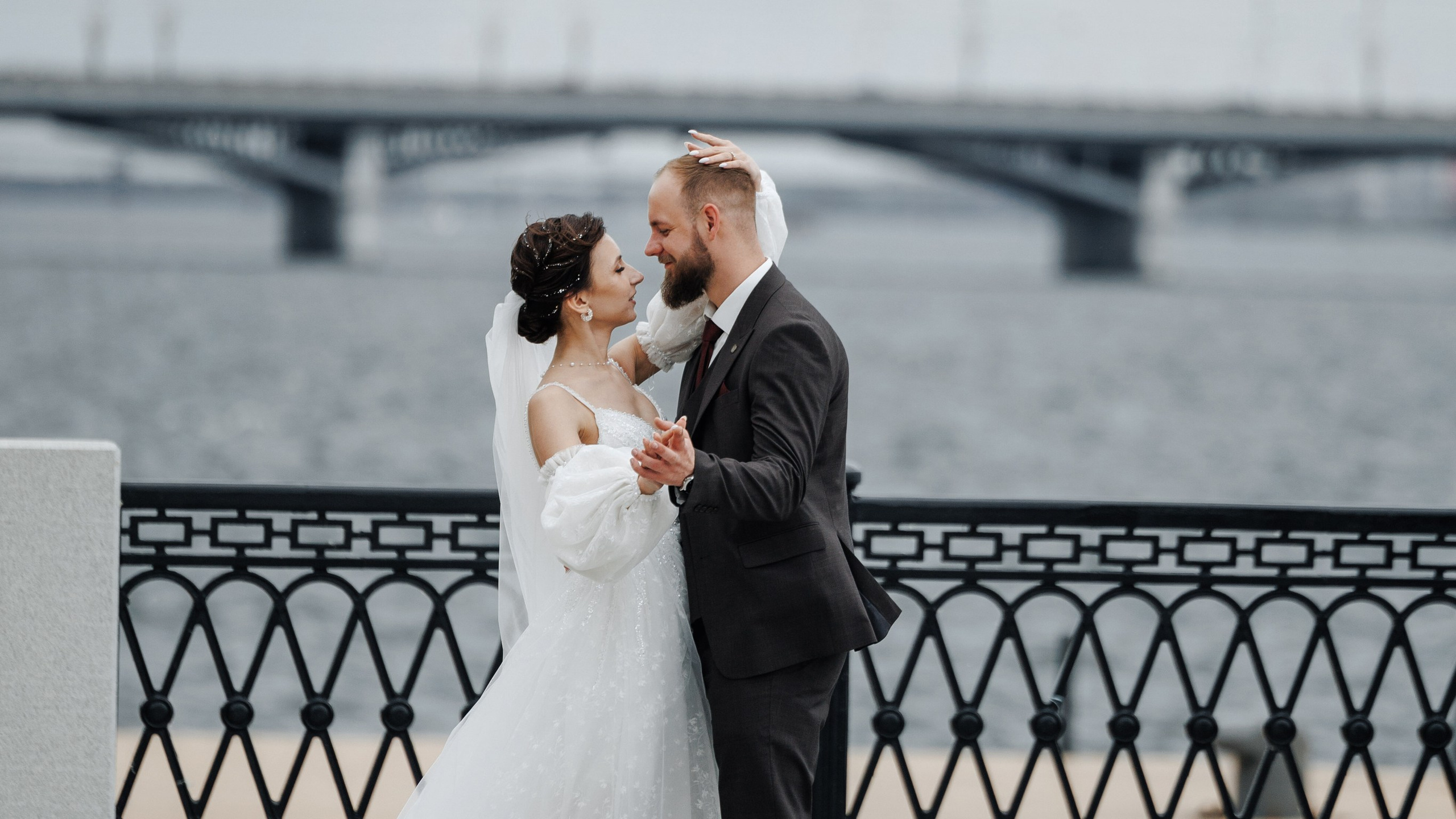 Петровская набережная. Свадебный и семейный фотограф в Воронеже Алексей Мешалкин