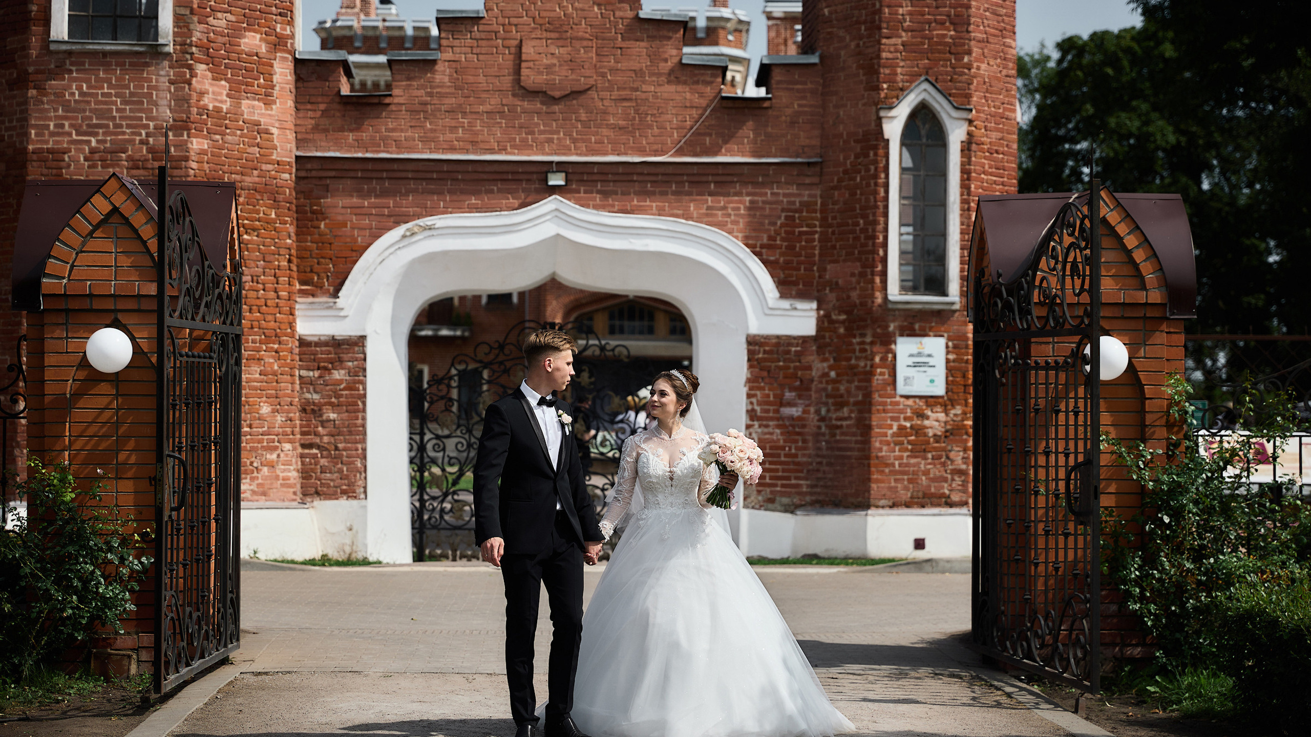 Дворец Ольденбургских. Свадебный и семейный фотограф в Воронеже Алексей Мешалкин