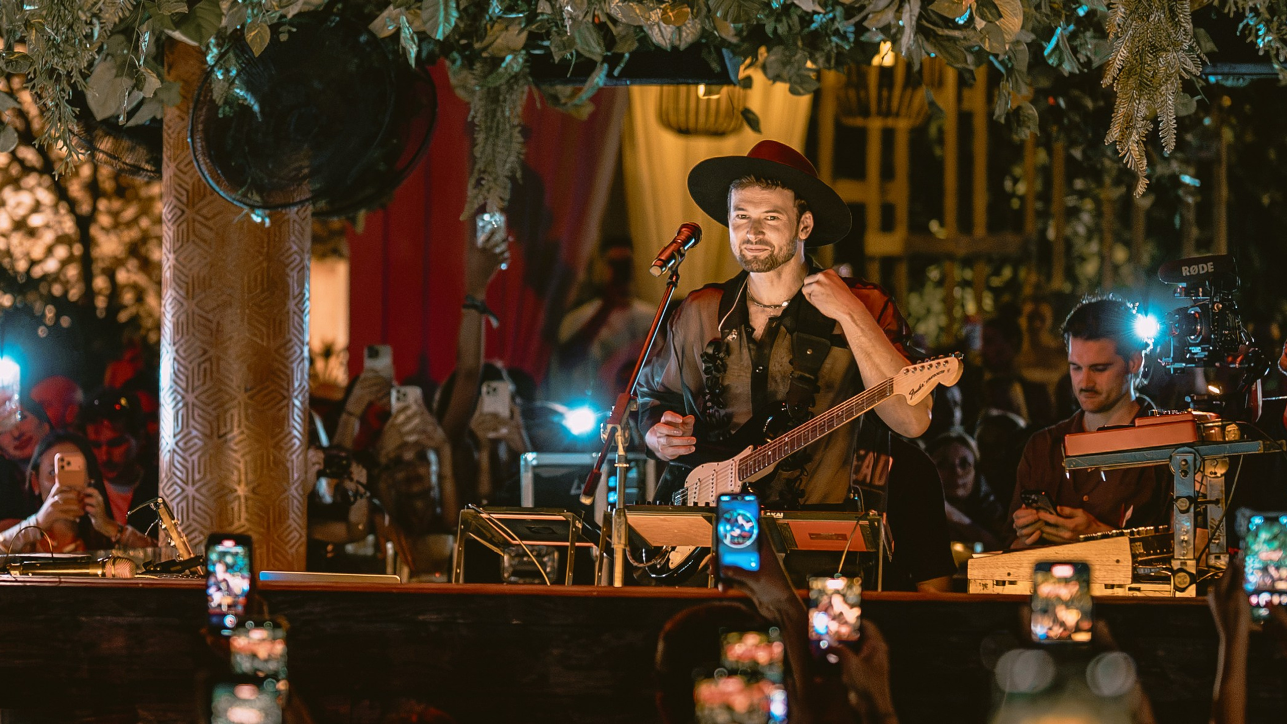 Monolink, electronic music producer performance in Savaya, Bali