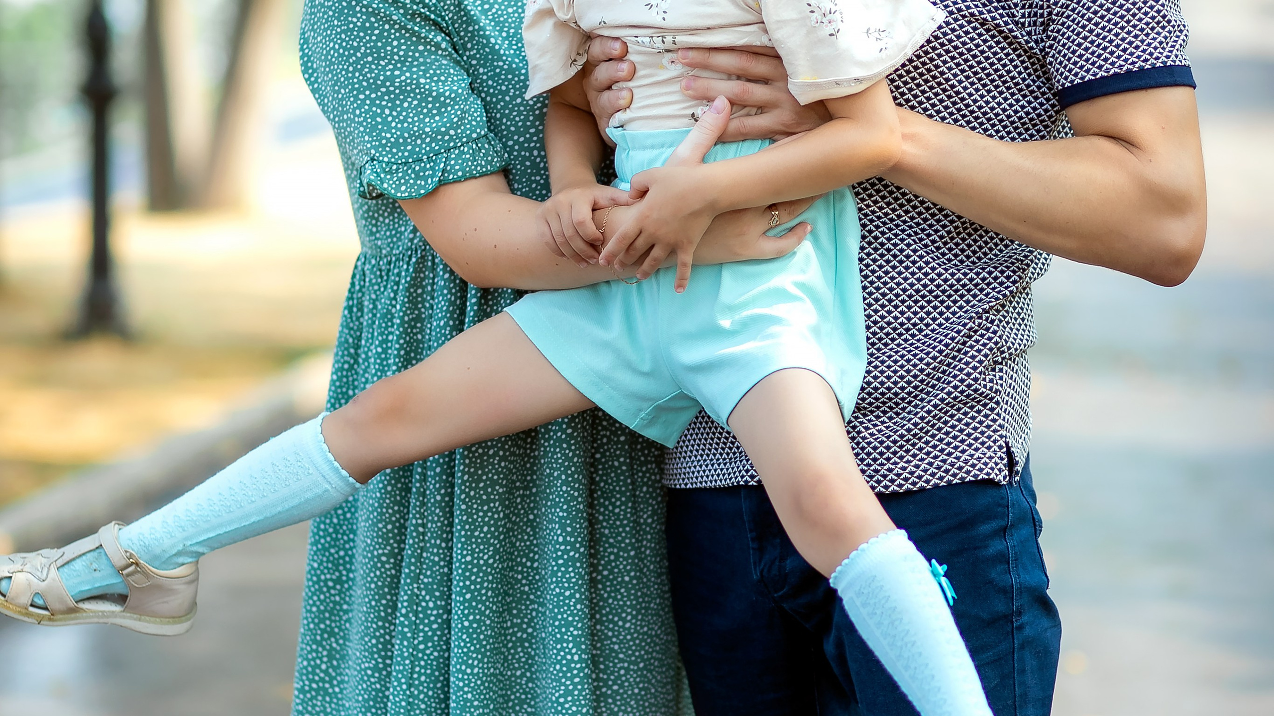 Ирина, Вова и Вера прогулка по набережной