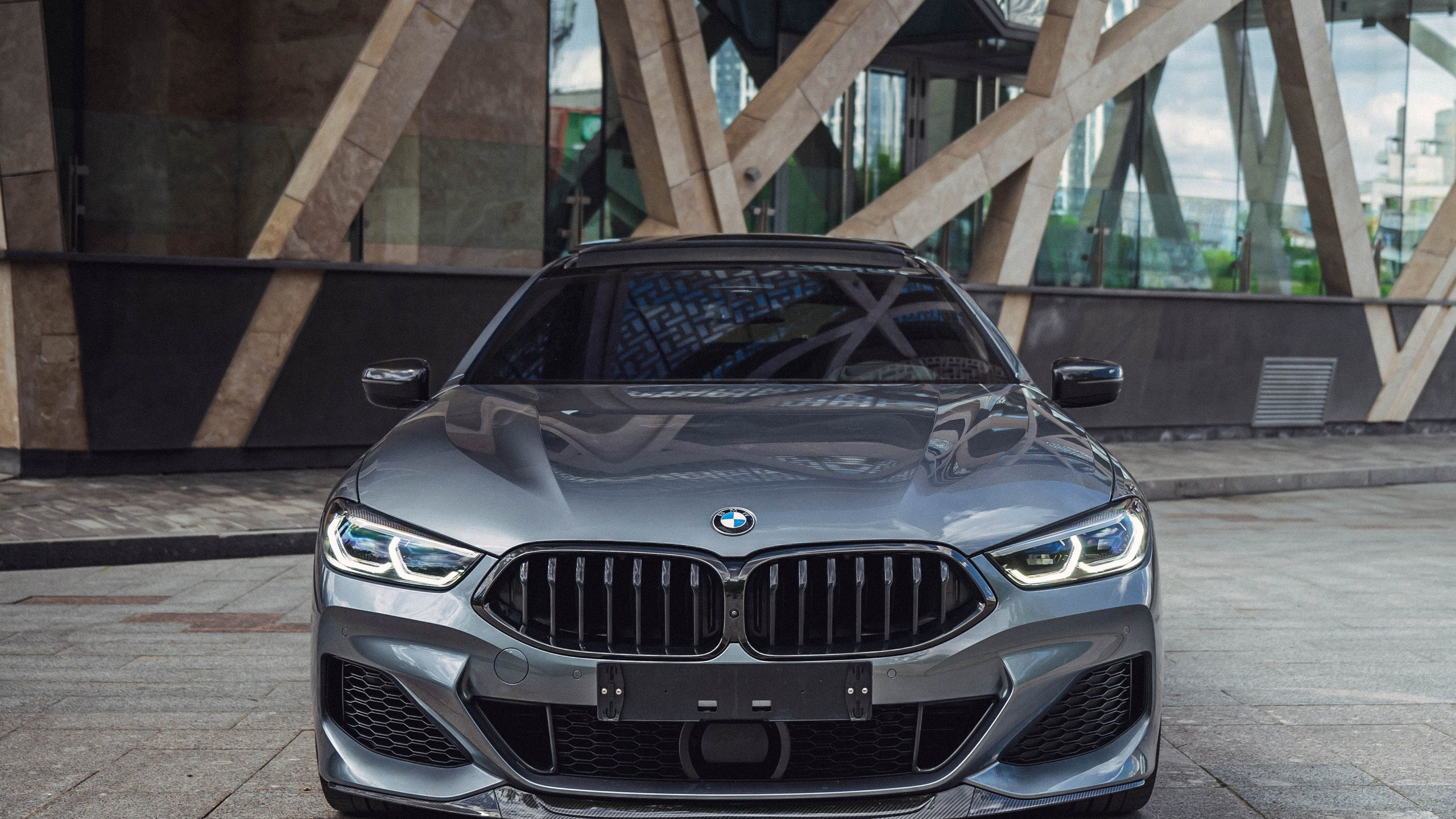 BMW 840i