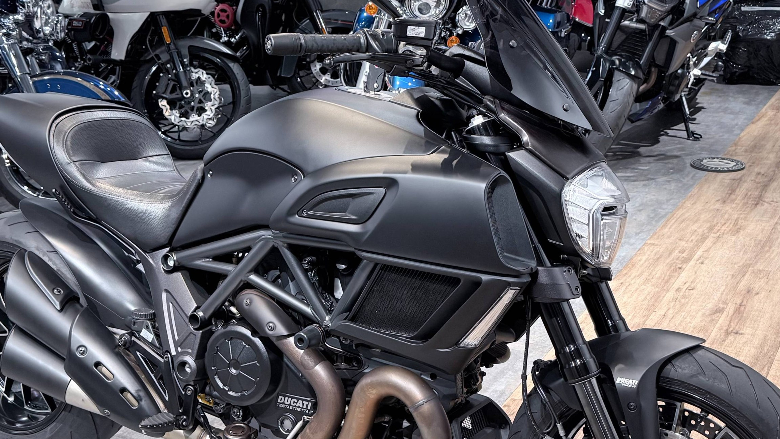 2015 Diavel Dark Stealth. Hello Davidson, Москва. Только хорошие мотоциклы…