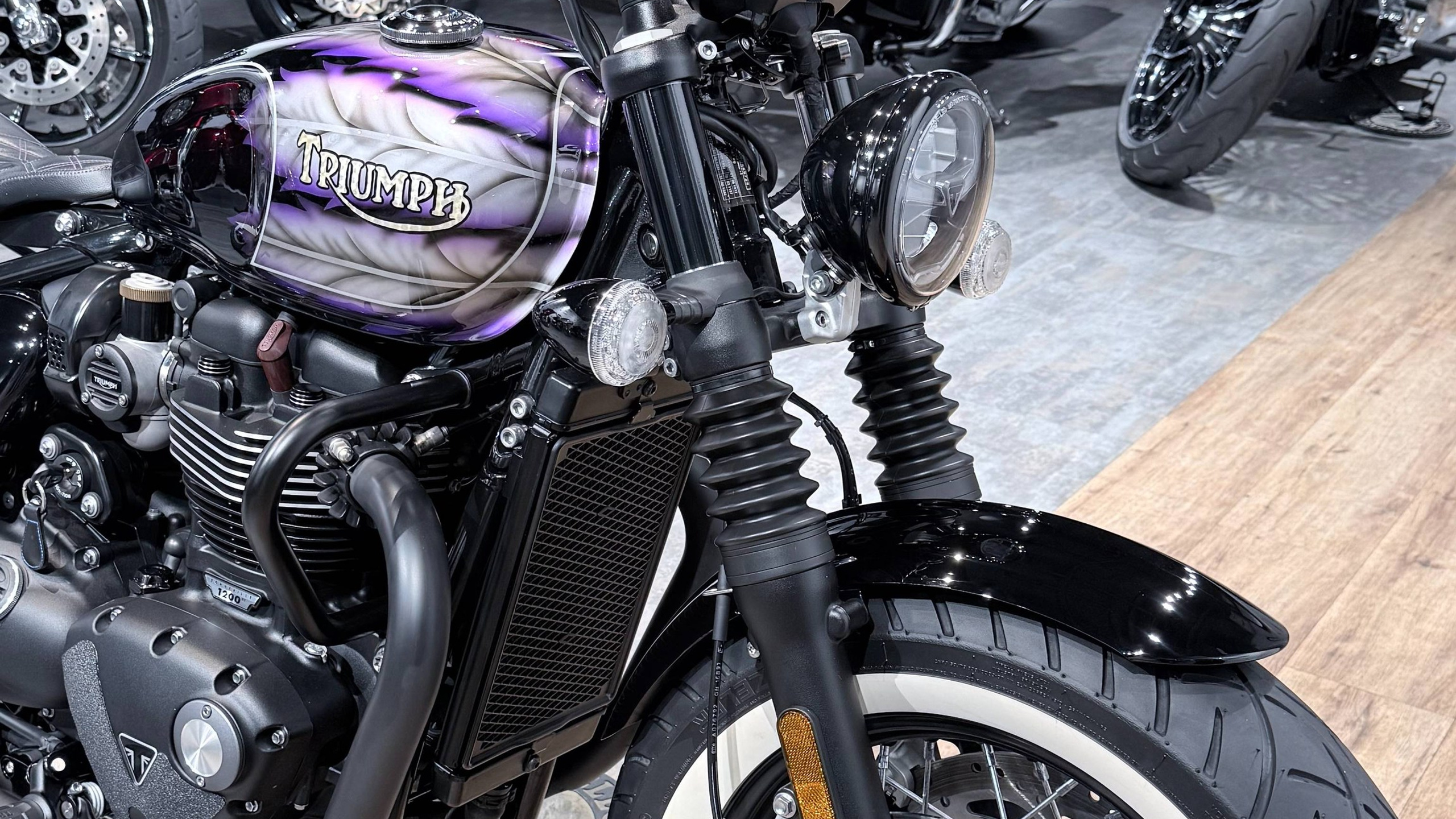 Triumph Bobber NEW. Hello Davidson, Москва. Только хорошие мотоциклы…