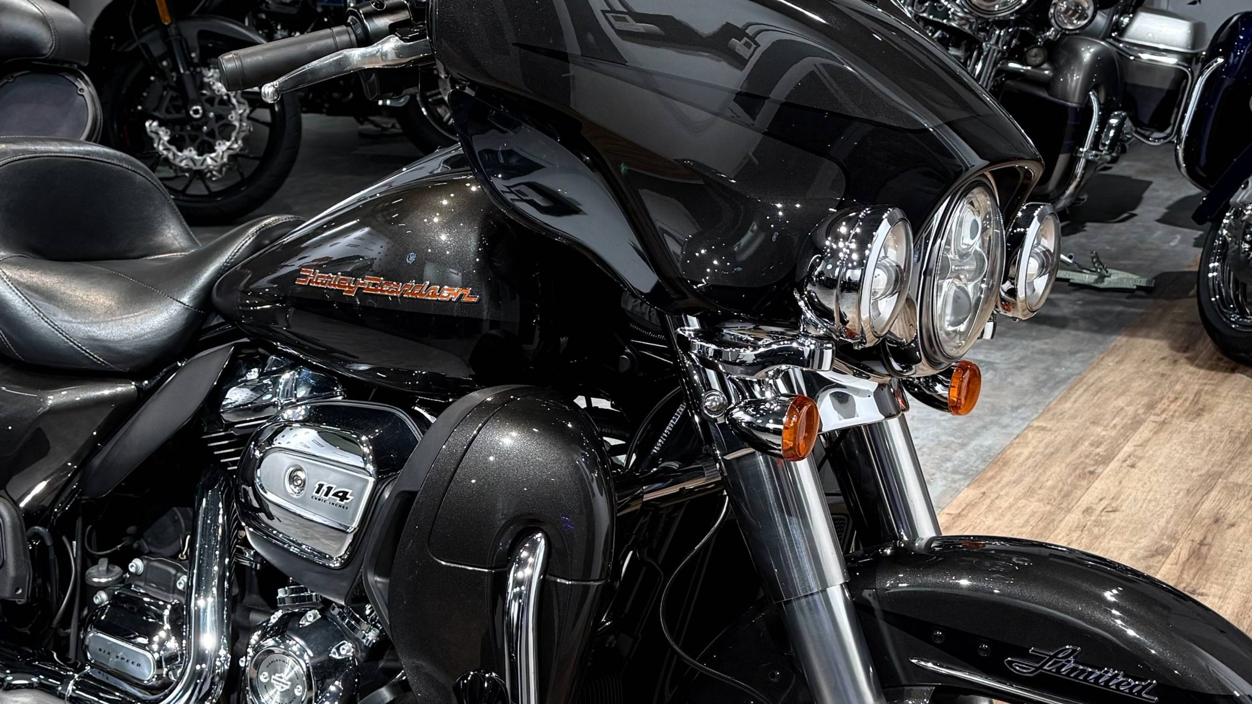 114 Electra Glide Limited (KessTech). Hello Davidson, Москва. Только хорошие мотоциклы…