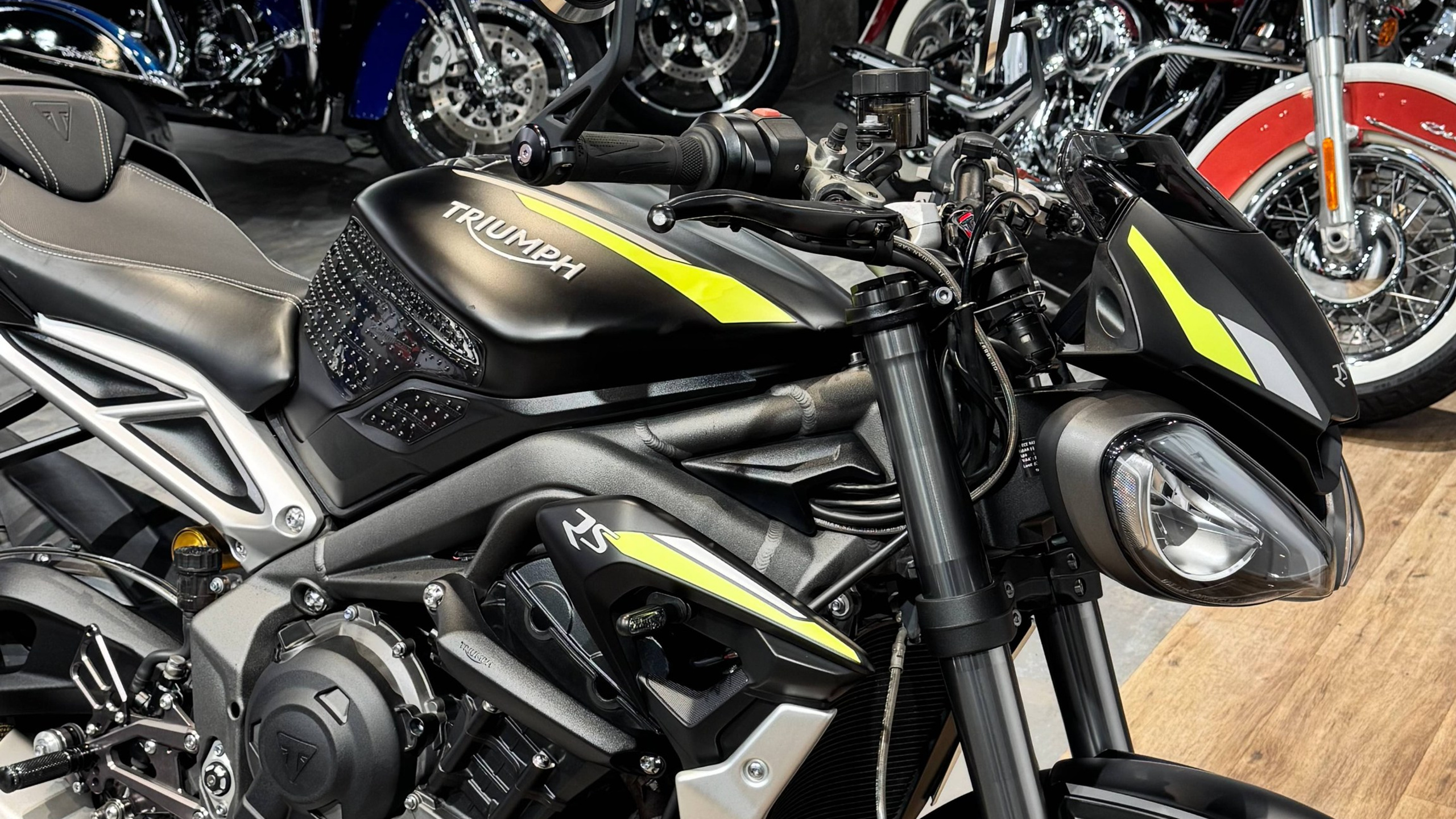 Мотоциклы Harley-Davidson 2021 Triumph Street Triple RS. Hello Davidson, Москва. Только хорошие мотоциклы…