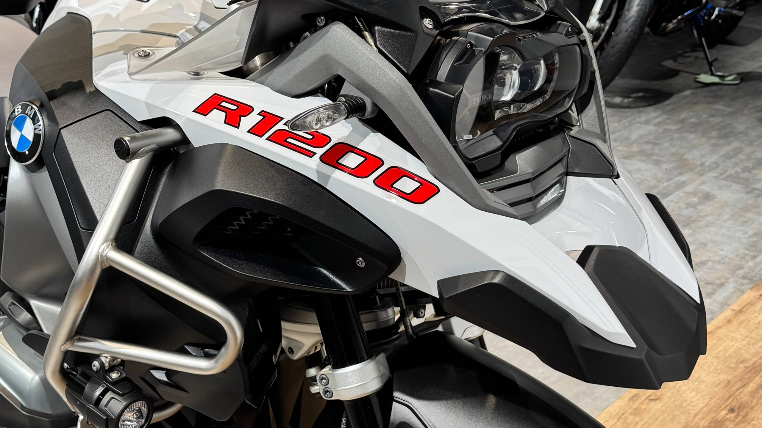 Мотоциклы Harley-Davidson 2015 BMW R1200GS Adventure. Hello Davidson, Москва. Только хорошие мотоциклы…