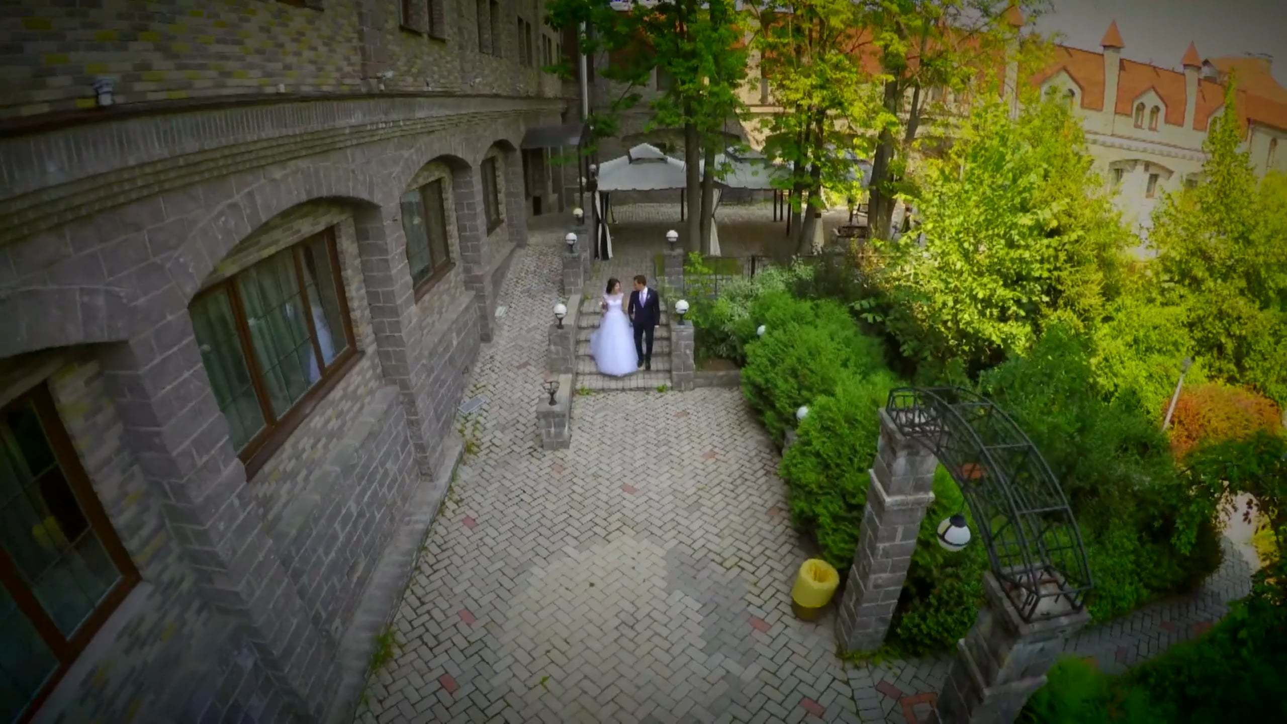 Свадебные клипы. Видеосъемка свадеб. Видеооператор на свадьбу в Москве